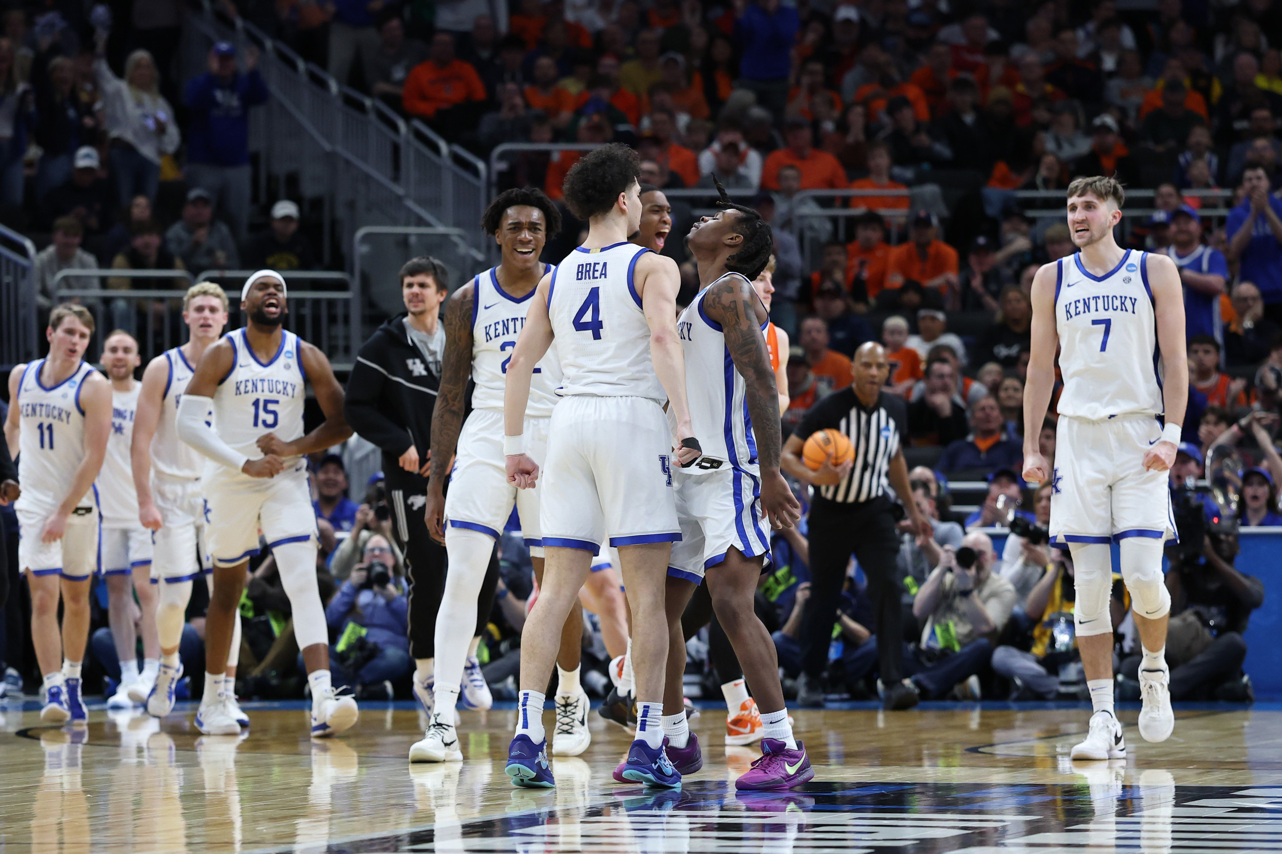 Kentucky Advances to Sweet 16, First Since 2019