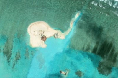 Recife artificial vietnamita nas ilhas Spratly Recife artificial vietnamita nas ilhas Spratly