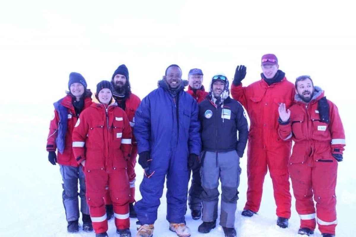 Som 4 base na Antártica