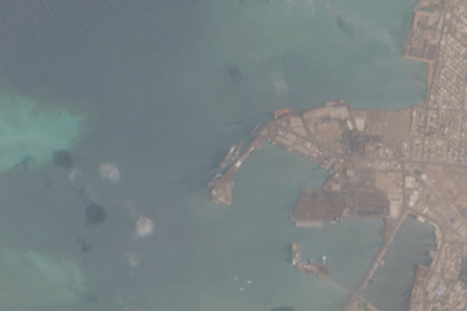 Satellites Find NATO Aircraft Carrier Near Red Sea Amid US Airstrikes
