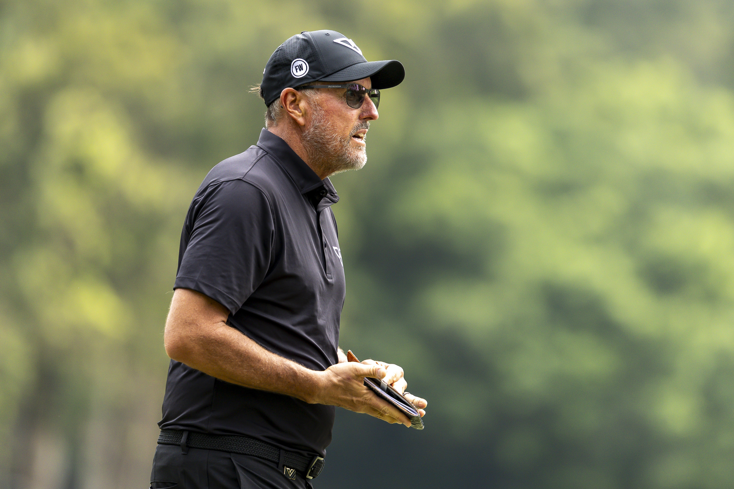 Phil Mickelsons Chainsaw Masters Story Proves Why Augusta Hits Different