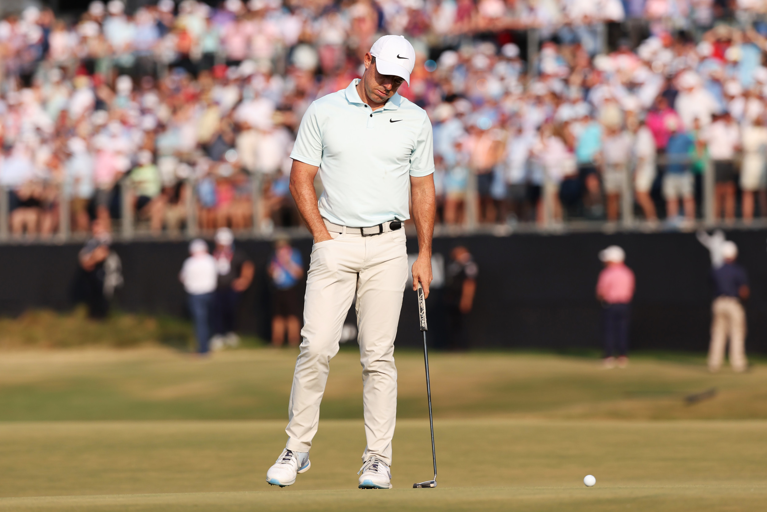 Rory McIlroy Gags Masters Lead to Bryson DeChambeau, Fans Get Mean