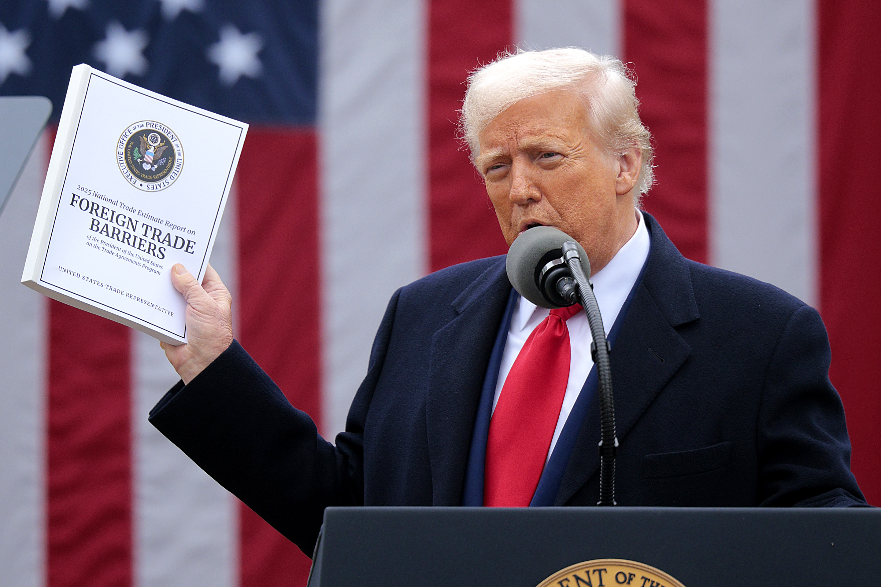 ロシアの関税からの排除に関するトランプ当局者の進化する物語