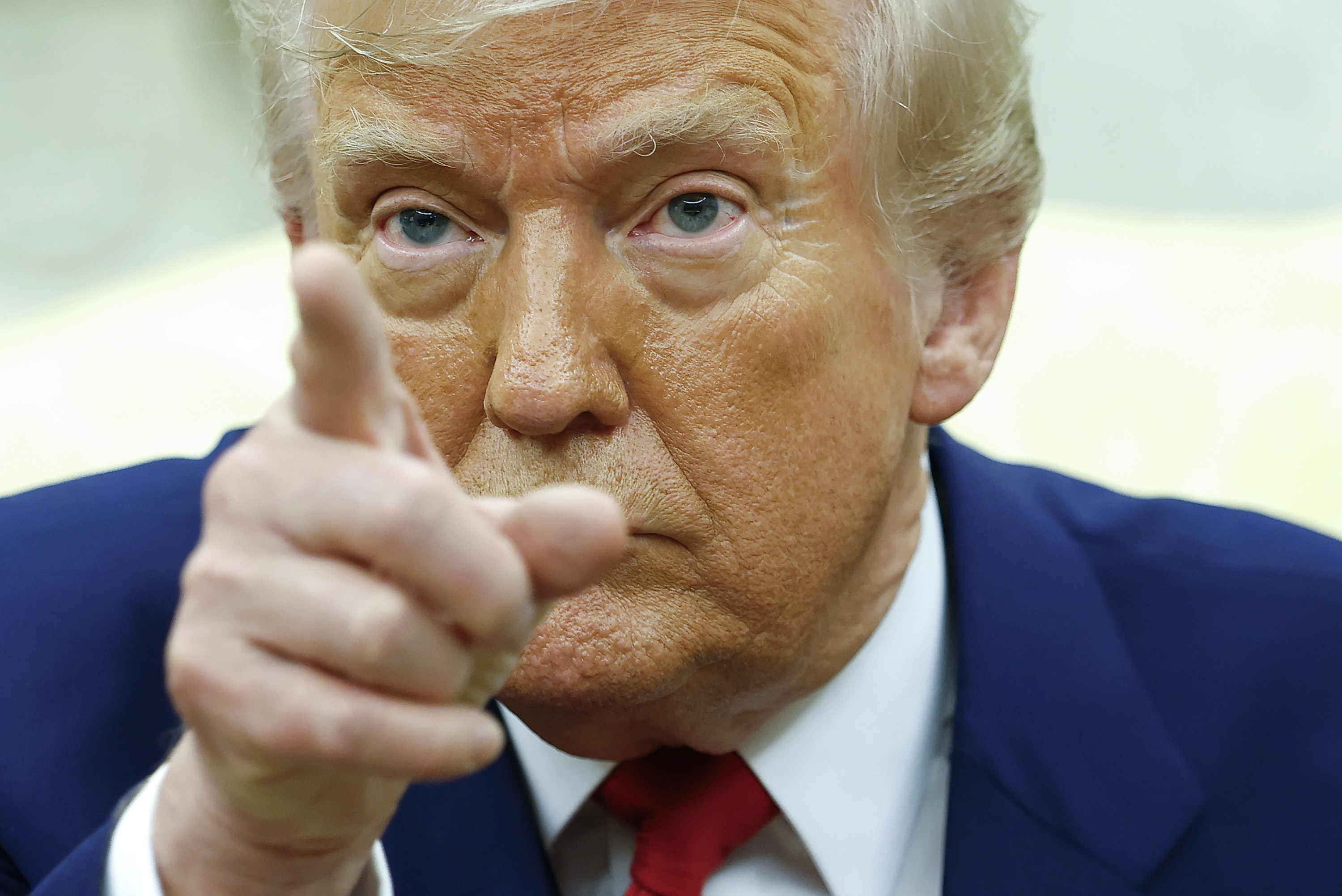 www.newsweek.com