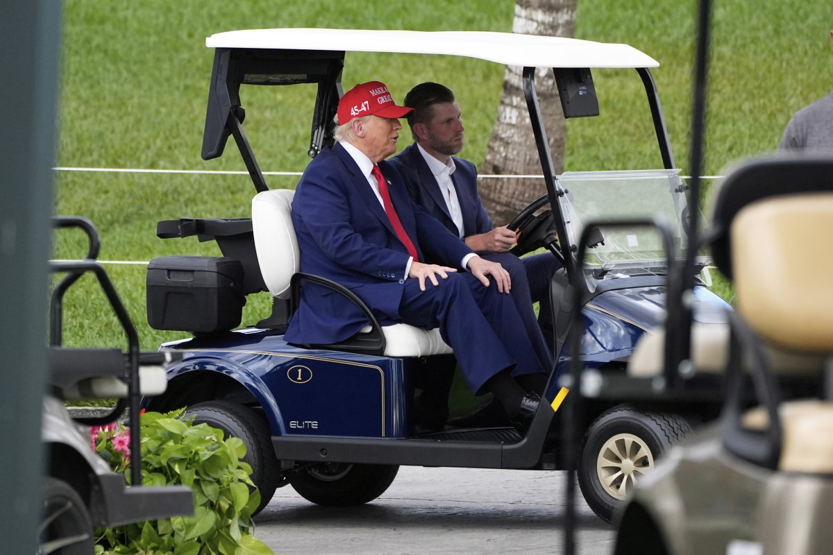 Donald Trump golf cart