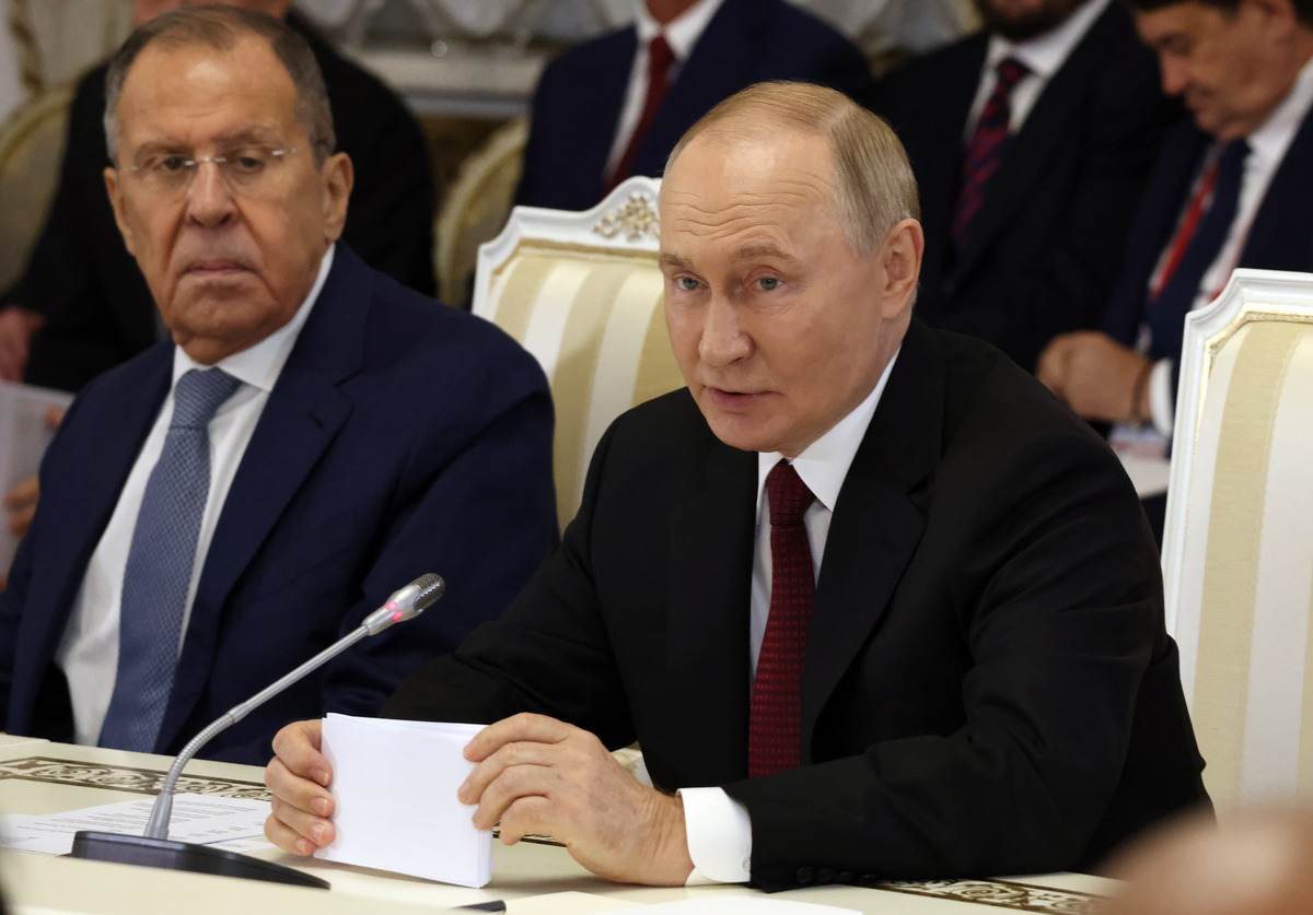 Russia Could Repeat Ukraine Invasion on NATO Countries—War Analysts