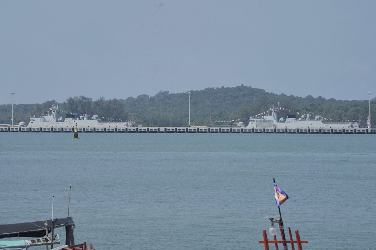 Chinese Warships Dock in Cambodia