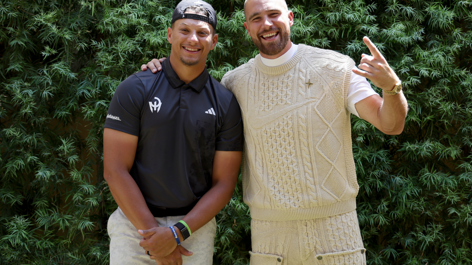 Travis Kelce, Patrick Mahomes Employee Salaries Revealed for Restaurant - Newsweek