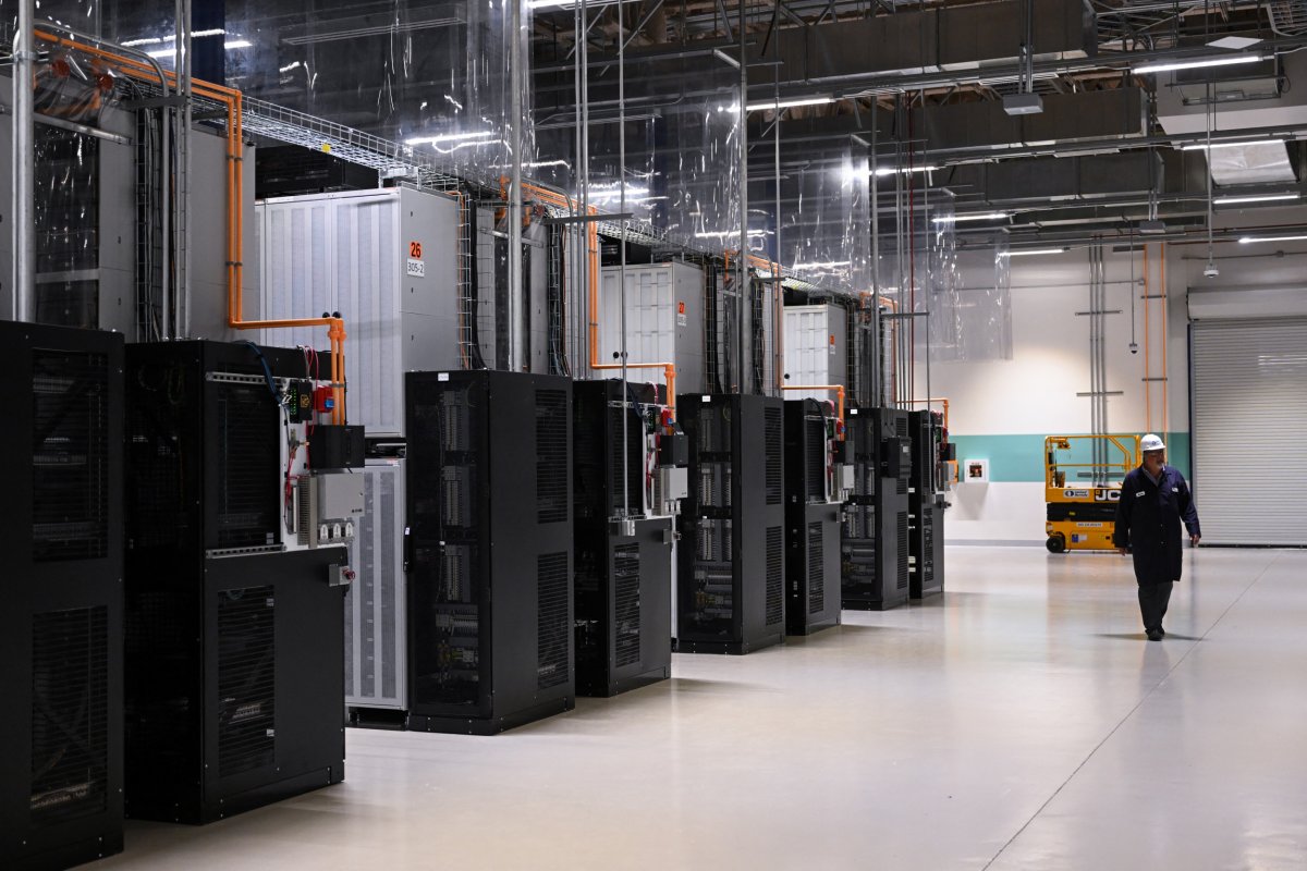 Grid scale battery storage