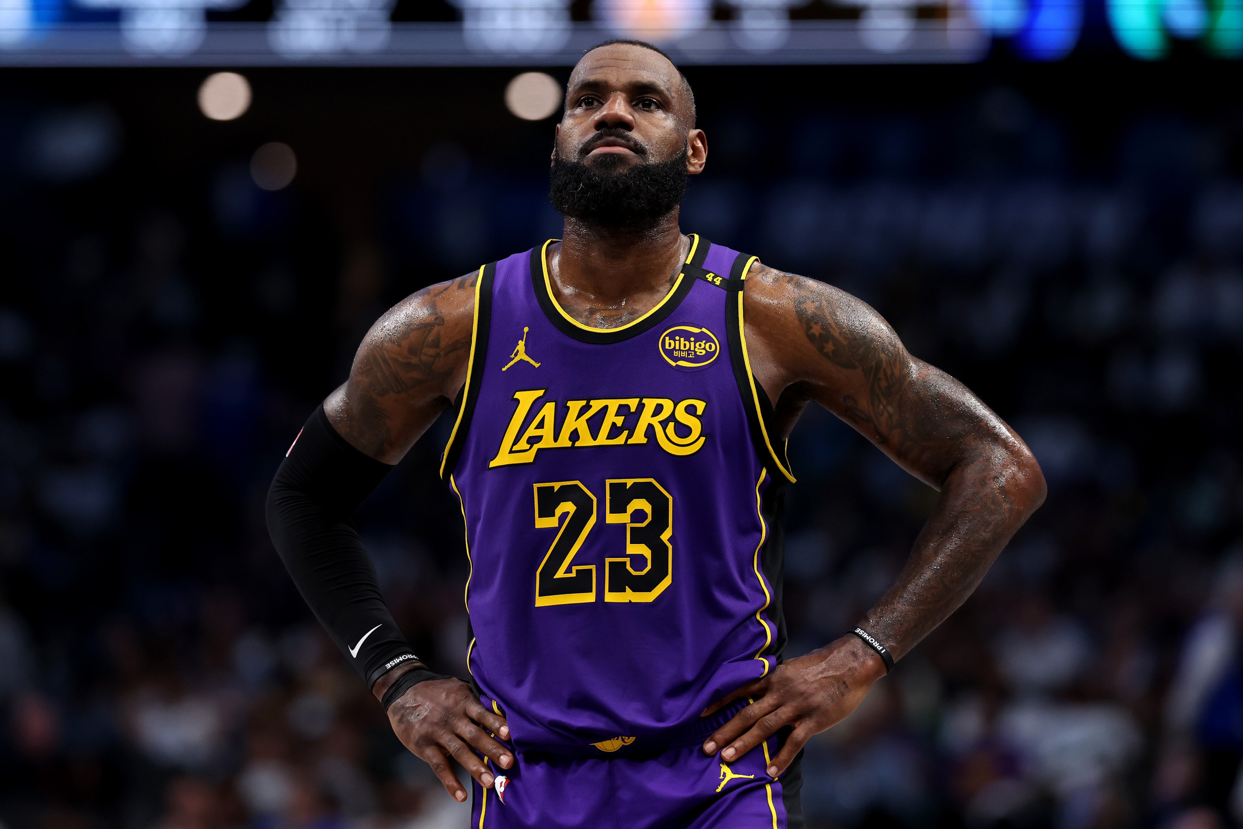 Lakers Exit Playoffs; James' Future and Roster Uncertain