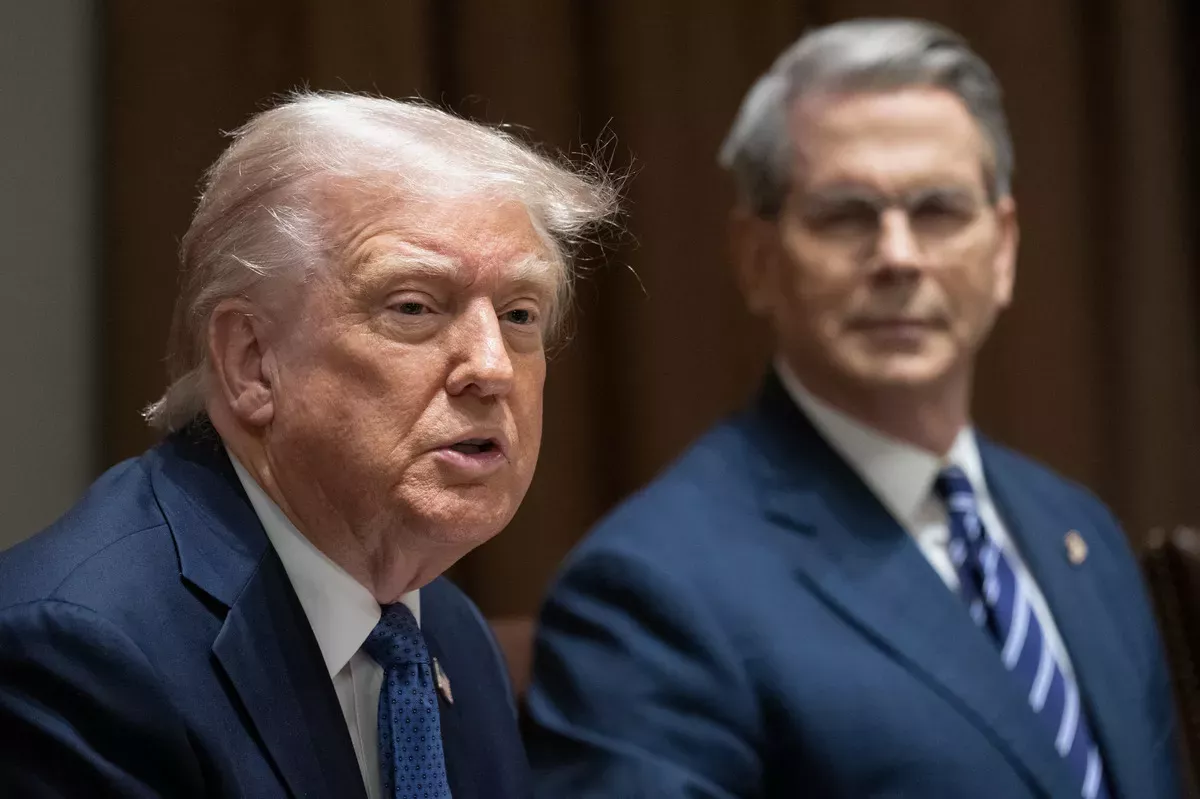 https://d.newsweek.com/en/full/2636520/trump-bessent.webp