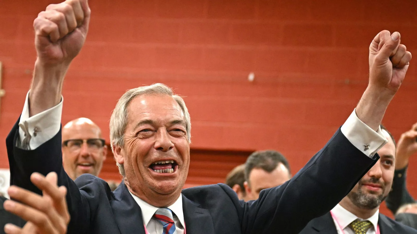 https://d.newsweek.com/en/full/2637214/nigel-farage.webp?w=1600&h=900&q=88&f=8c1c273509478f6b4613a202f9f4c651