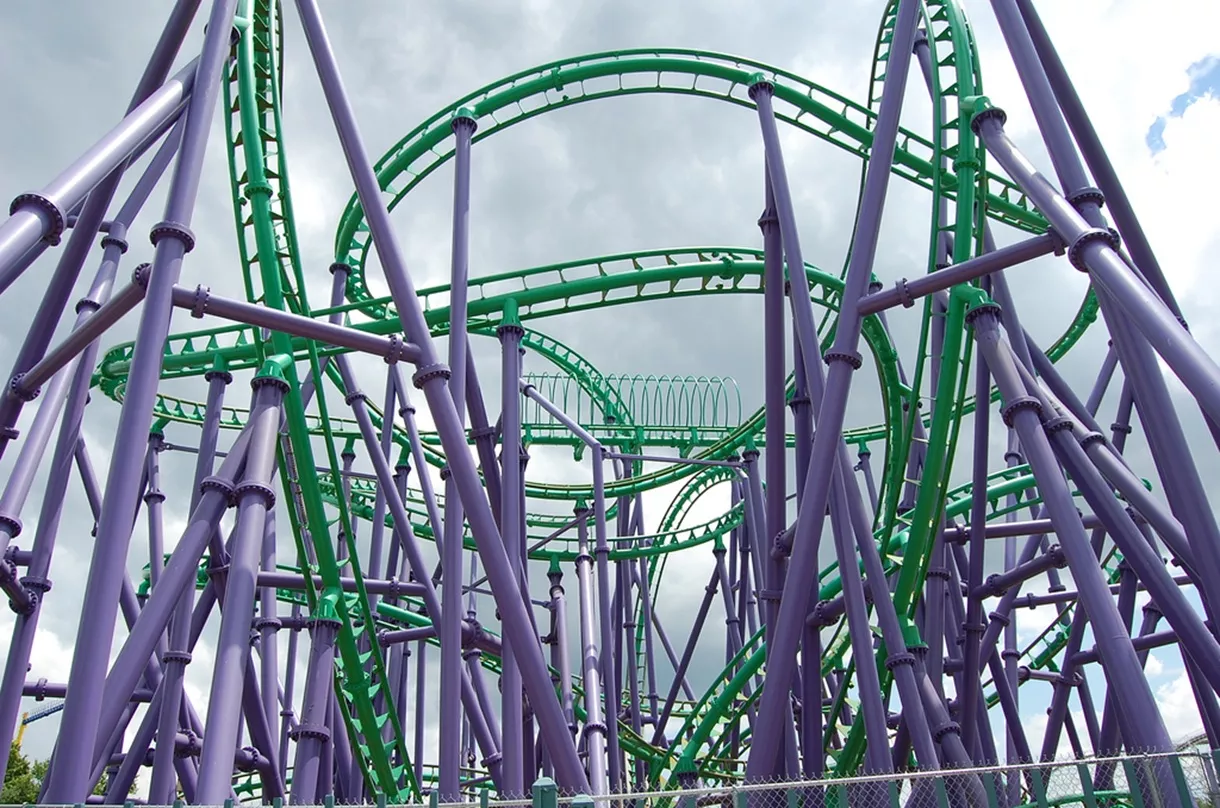 https://d.newsweek.com/en/full/2637234/six-flags-america.webp