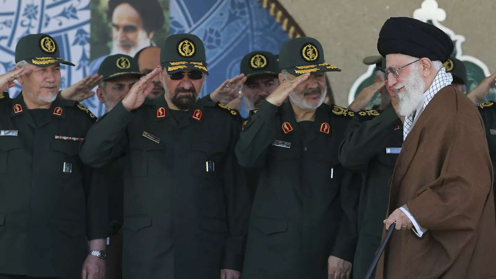 https://d.newsweek.com/en/full/2637375/irgc-supreme-leader-iran.webp?w=1600&h=900&q=88&f=e9157c615b01529e27b4dfa6e4095068