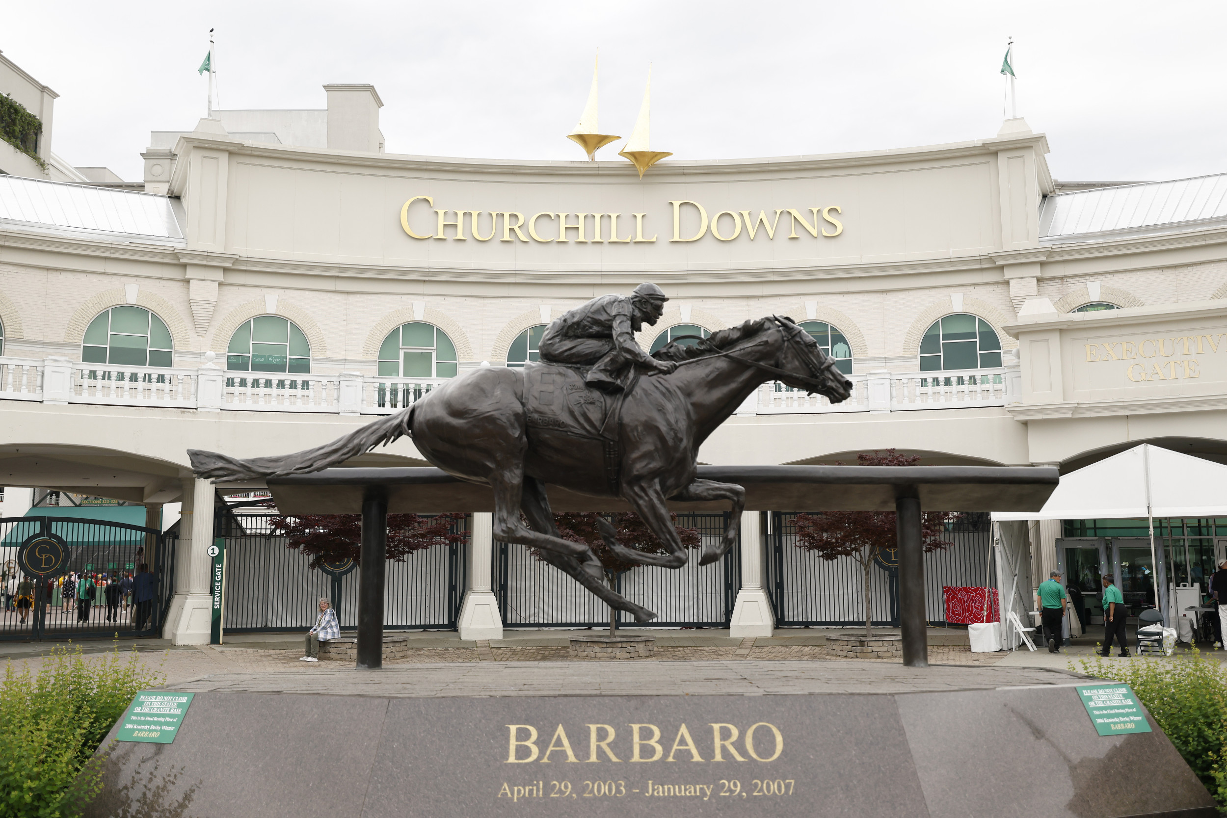 Kentucky Derby Betting Odds, Picks: Best Bets, Longshots at Churchill Downs