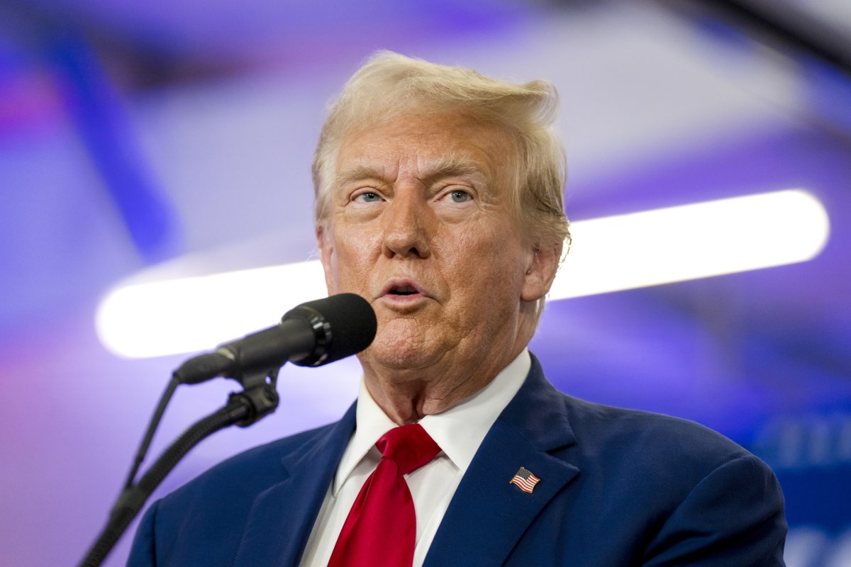 Donald Trump college Republicans poll