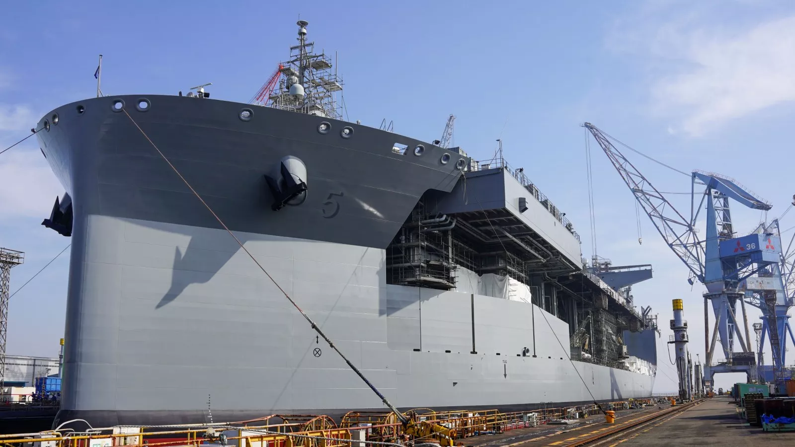 https://d.newsweek.com/en/full/2637725/us-expeditionary-mobile-base-uss-miguel-keith.webp?w=1600&h=900&q=88&f=3cf46ce71aae2df3939c920deeb467b5