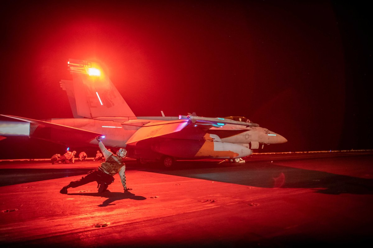 حامل هواپیمای نیروی دریایی ایالات متحده USS Carl Vinson
