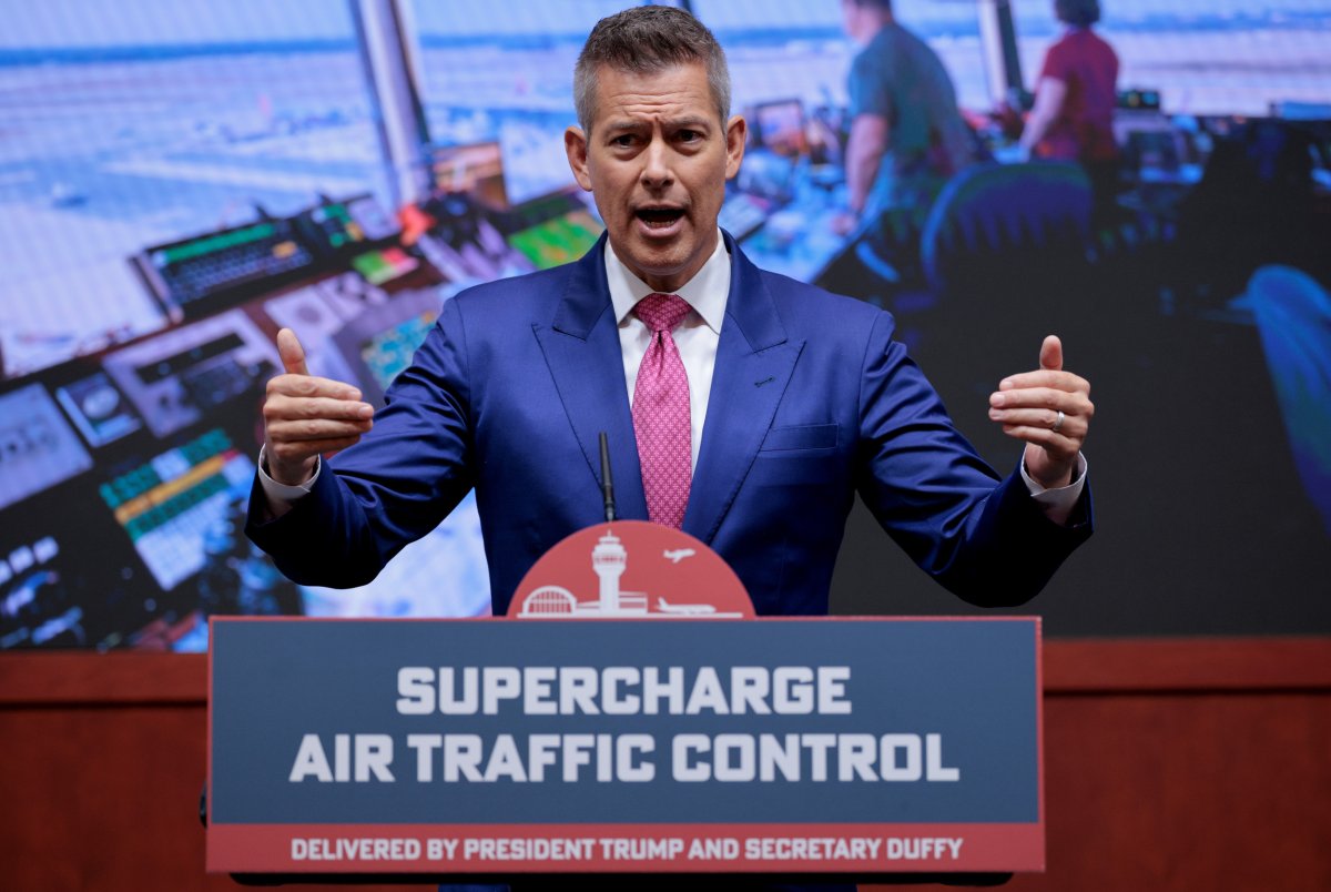 How Much Do Air Traffic Controllers Make? What to Know About Job Shortage 2 air traffic controller