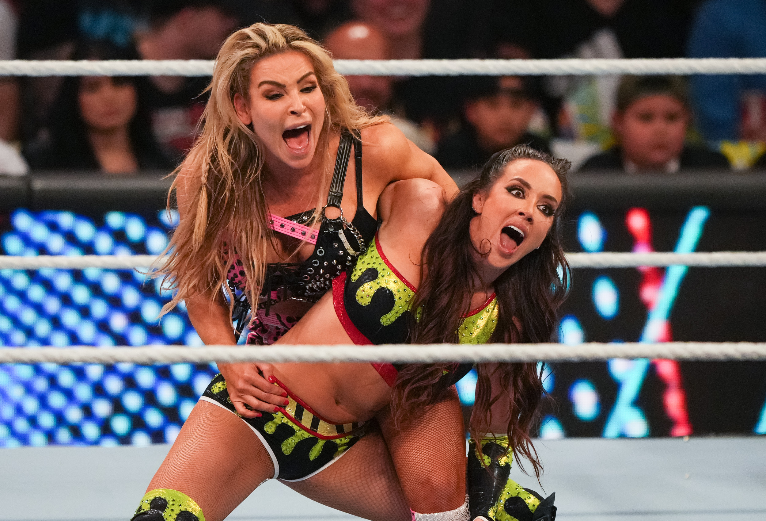 WWE Signs Fan-Favorite Former Champion To New Contract: Report