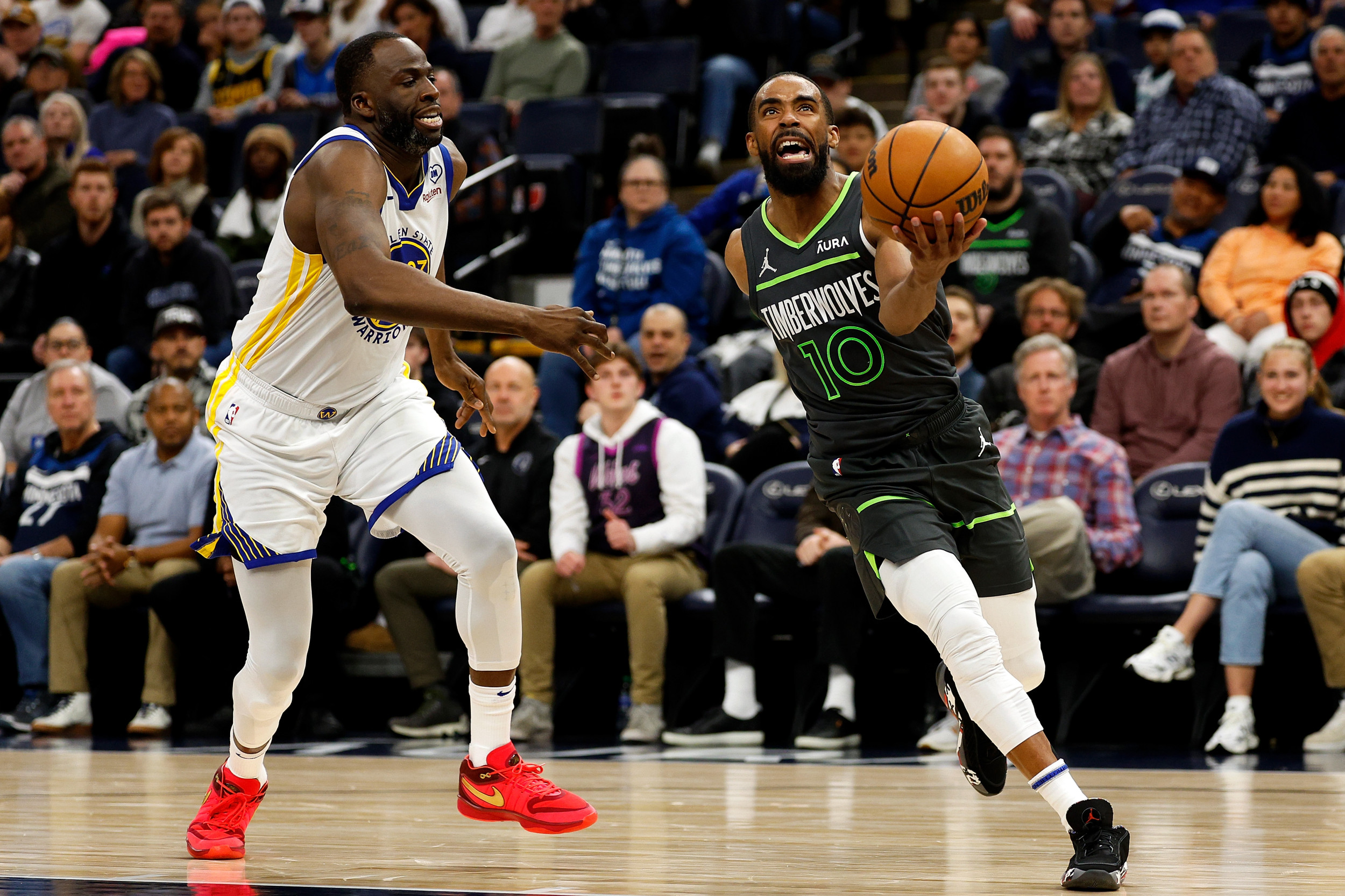 Timberwolves Mike Conley Excited Over Draymond Green Choking Players