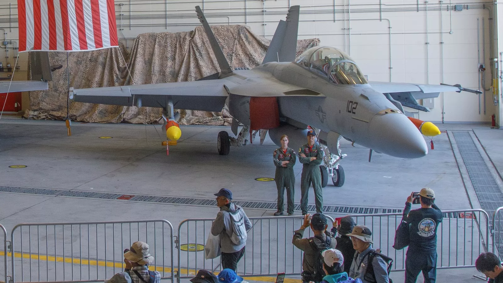 https://d.newsweek.com/en/full/2639835/us-navy-f-18f-fighter-jet.webp?w=1600&h=900&q=88&f=94c0ab939bc504e8c9091bebddfd8b9c