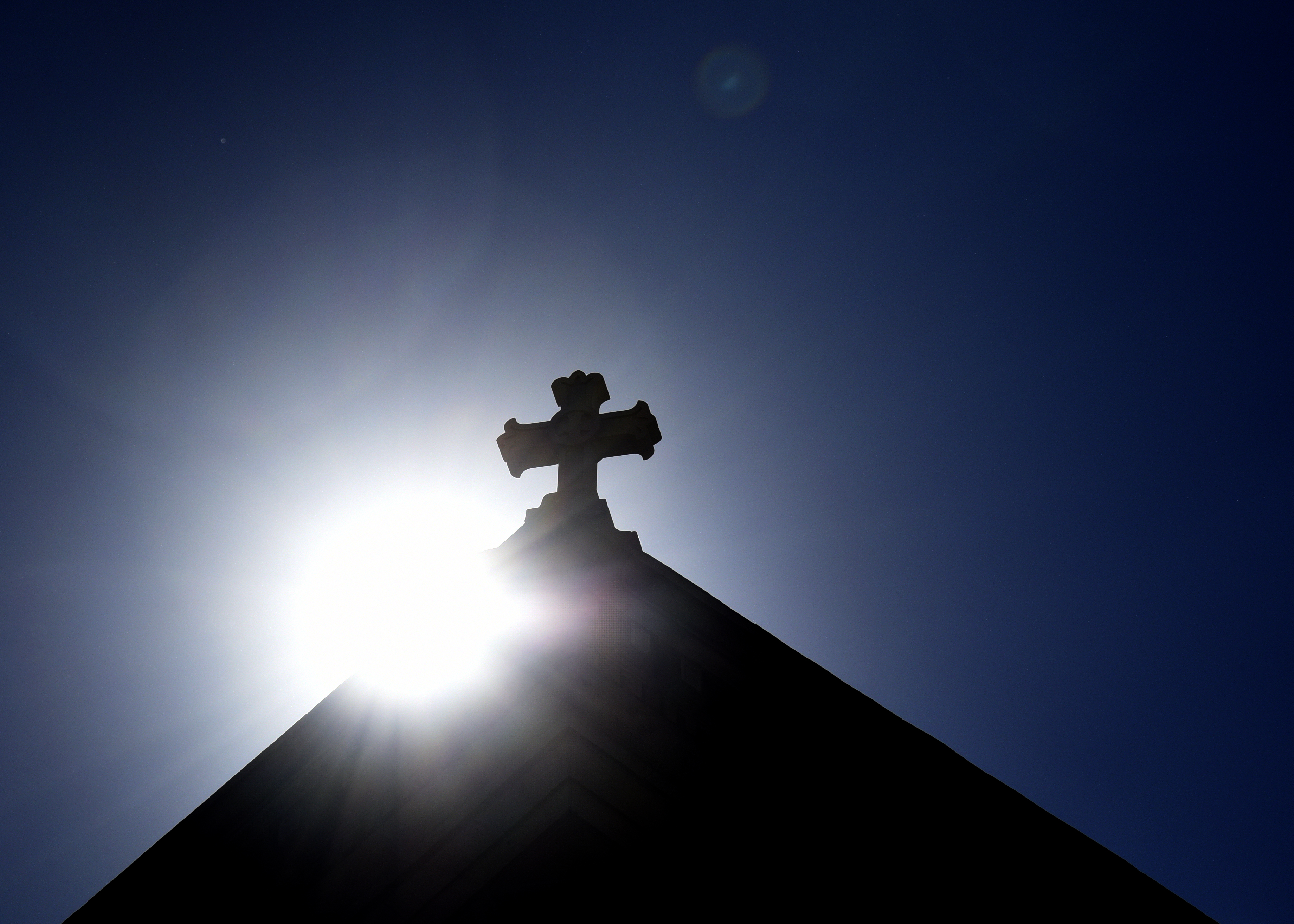 Catholic Church to Excommunicate Priests for Following New US State Law