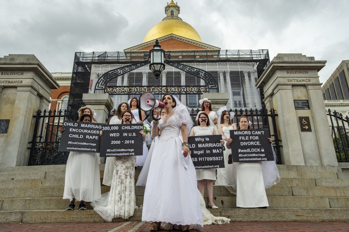 Maine bans child marriage