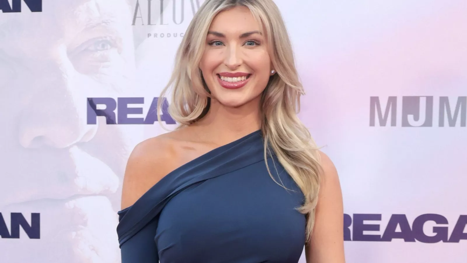 https://d.newsweek.com/en/full/2642435/camryn-kinsey-attends-los-angeles-premiere.webp?w=1600&h=900&q=88&f=2819149d17c1e3a30c295a248d76c006