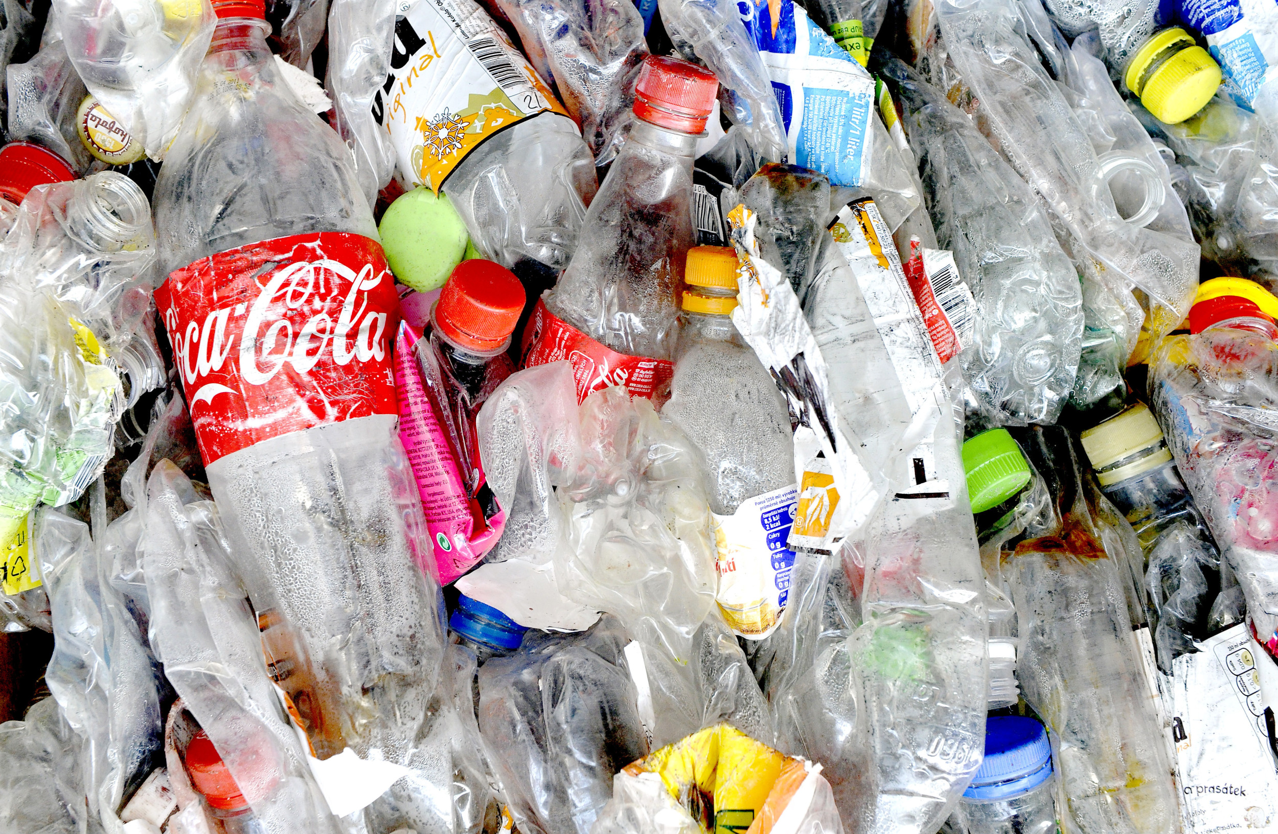 Coca-Cola and Pepsi sued for allegedly "misleading" consumers