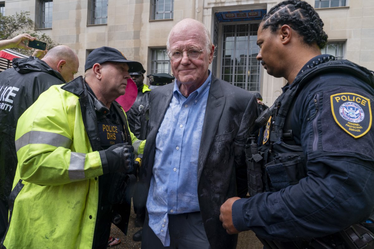 Ben Cohen (businessman): Ice Cream Mogul Taking on the Pentagon Ben Cohen (businessman): Ice Cream Mogul Taking on the Pentagon