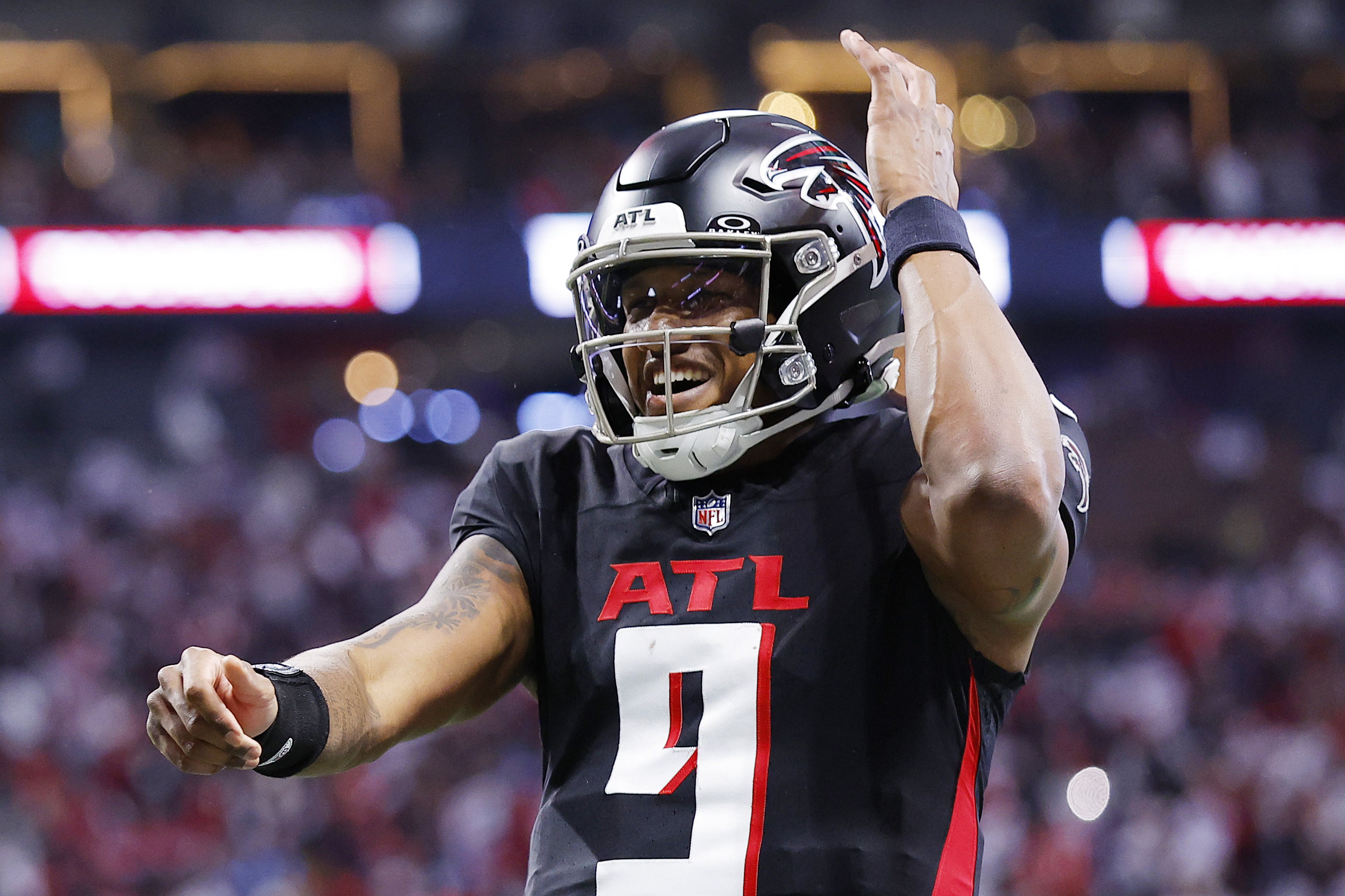 How to Buy Atlanta Falcons Tickets: 2025-26 NFL Regular