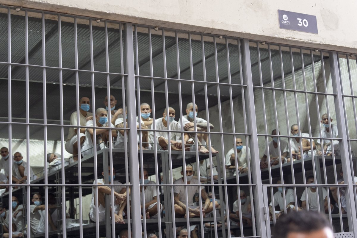 prisioneros de El Salvador