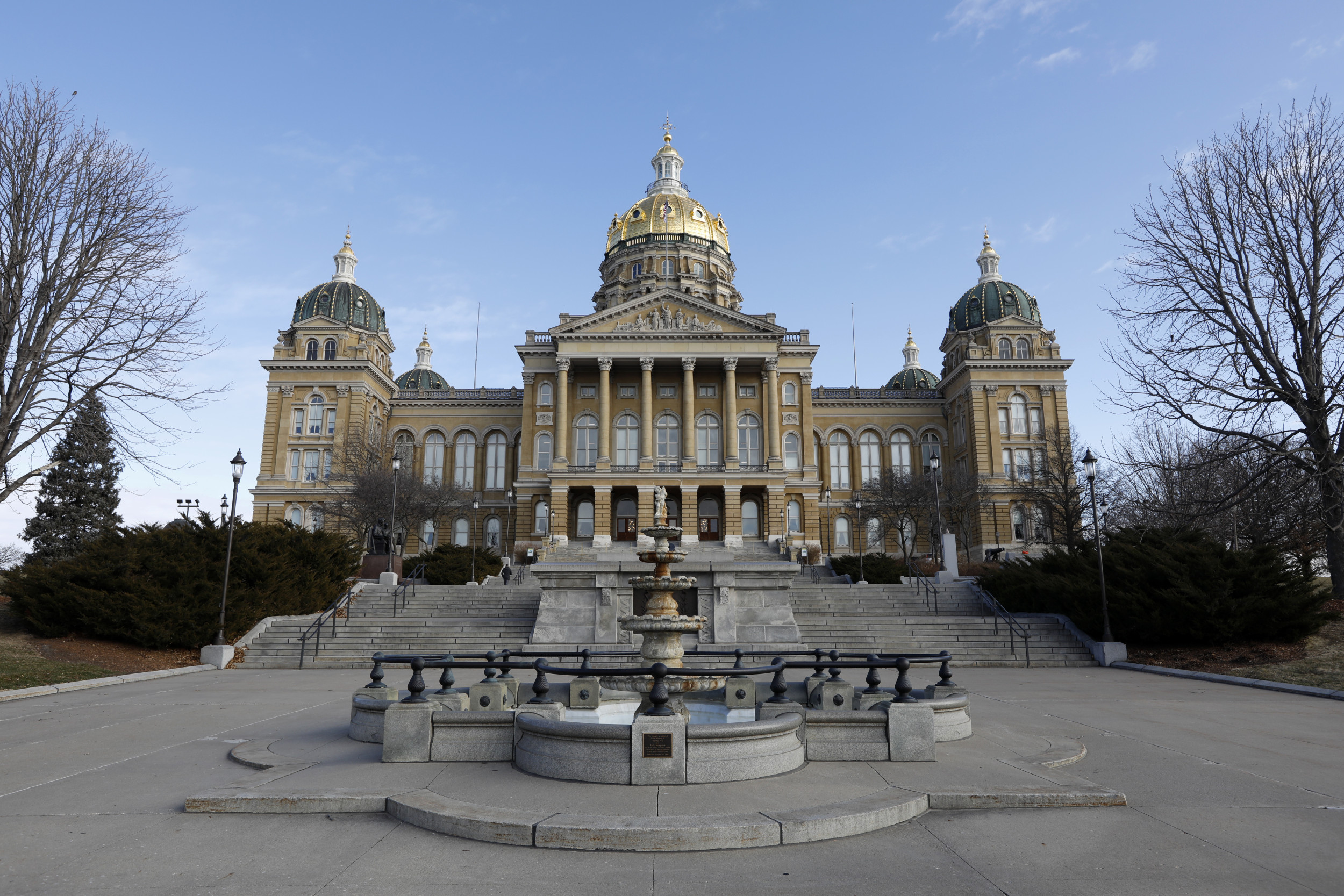 Iowa passes Medicaid work requirement