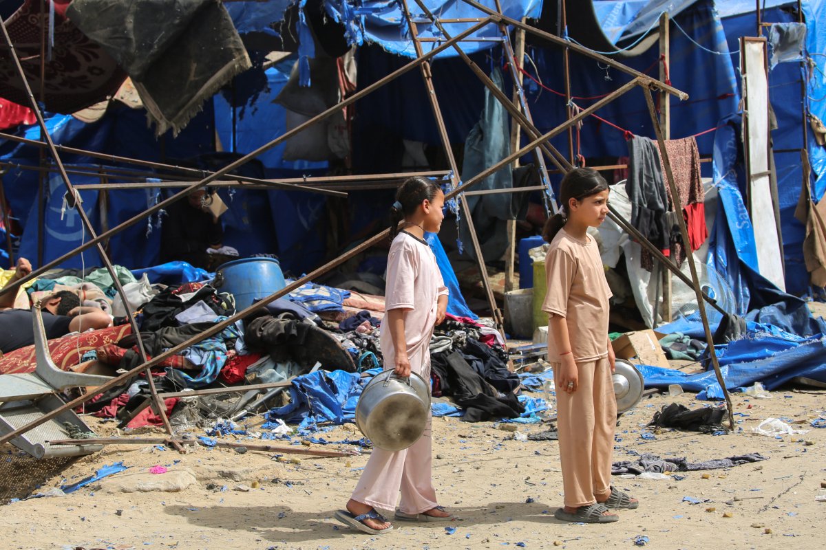 Gazans in Deir el-Balah
