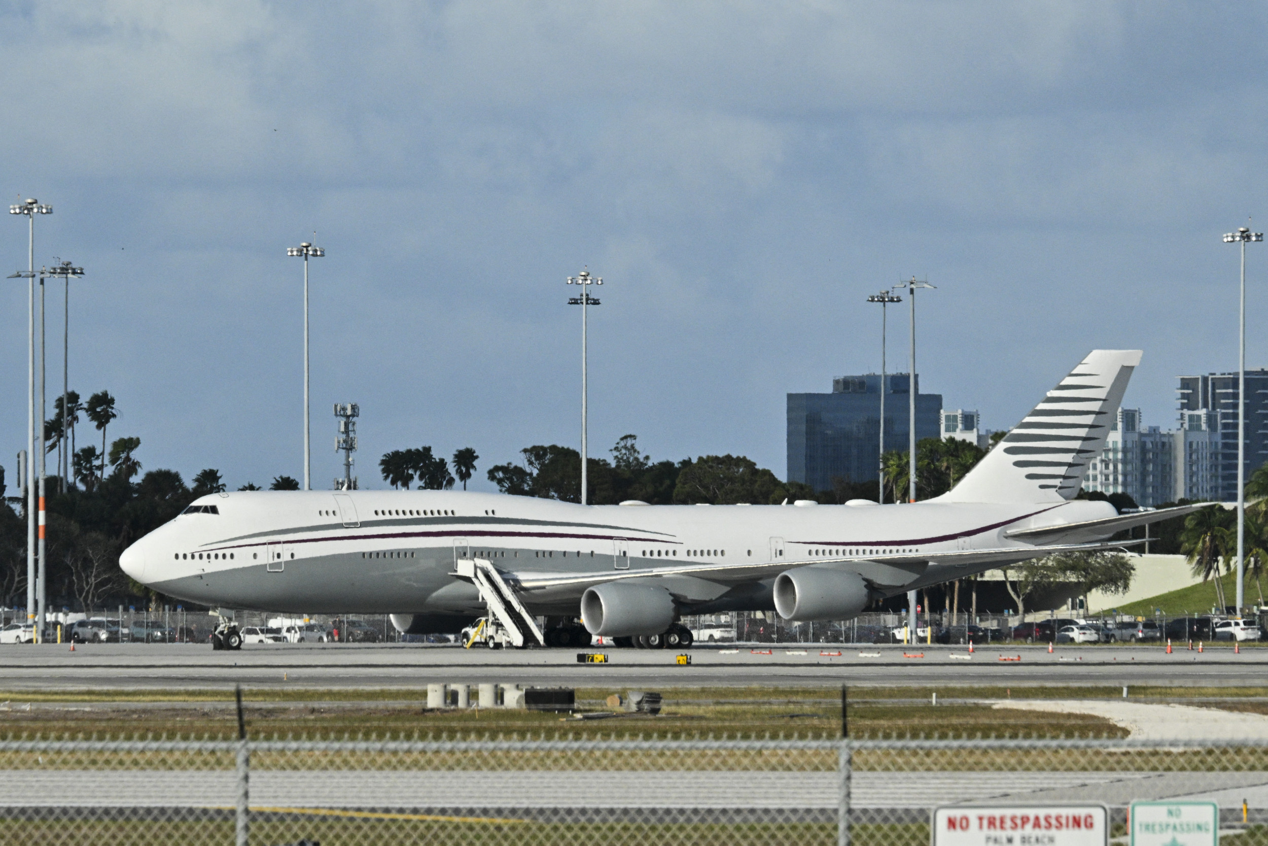 Pentagon gives update on Qatar's jet gift becoming Trump Air Force One