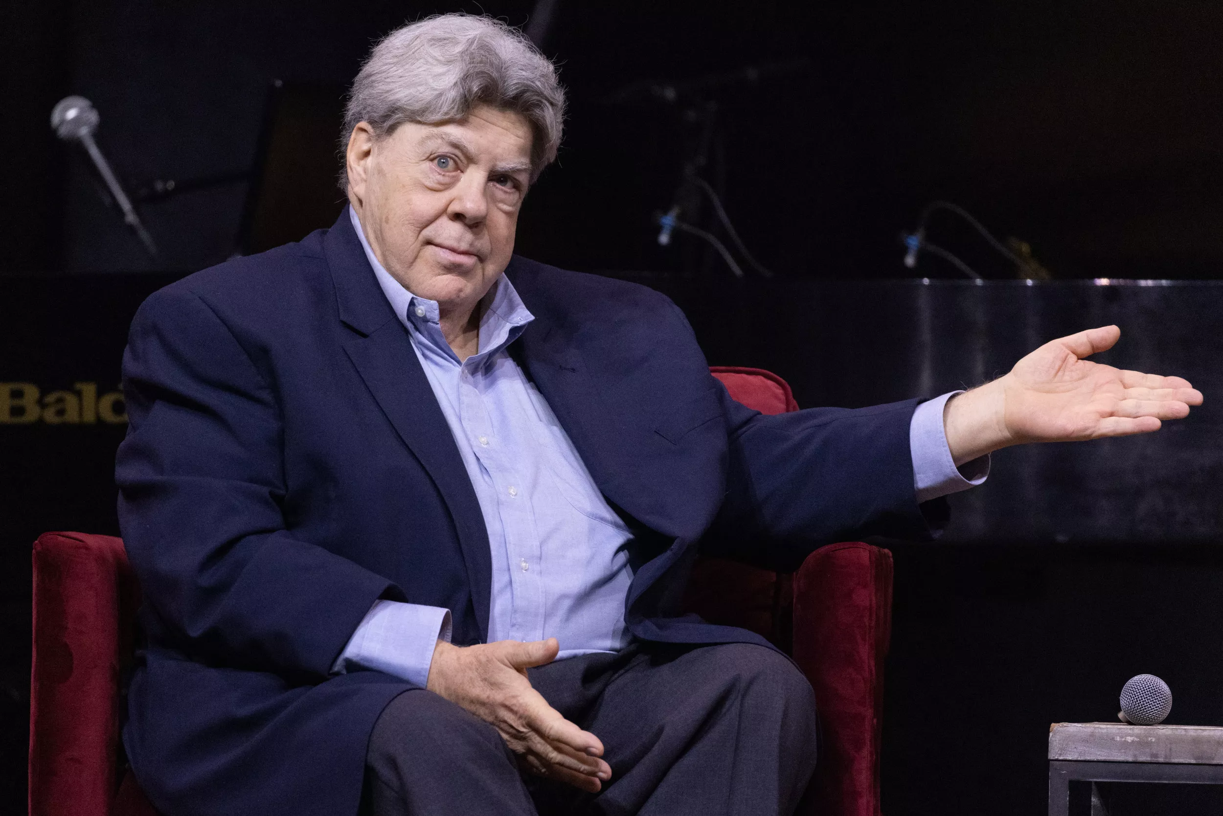 George Wendt, Lovable Barfly Norm on 'Cheers,' Dies 32 Years After Finale - Newsweek