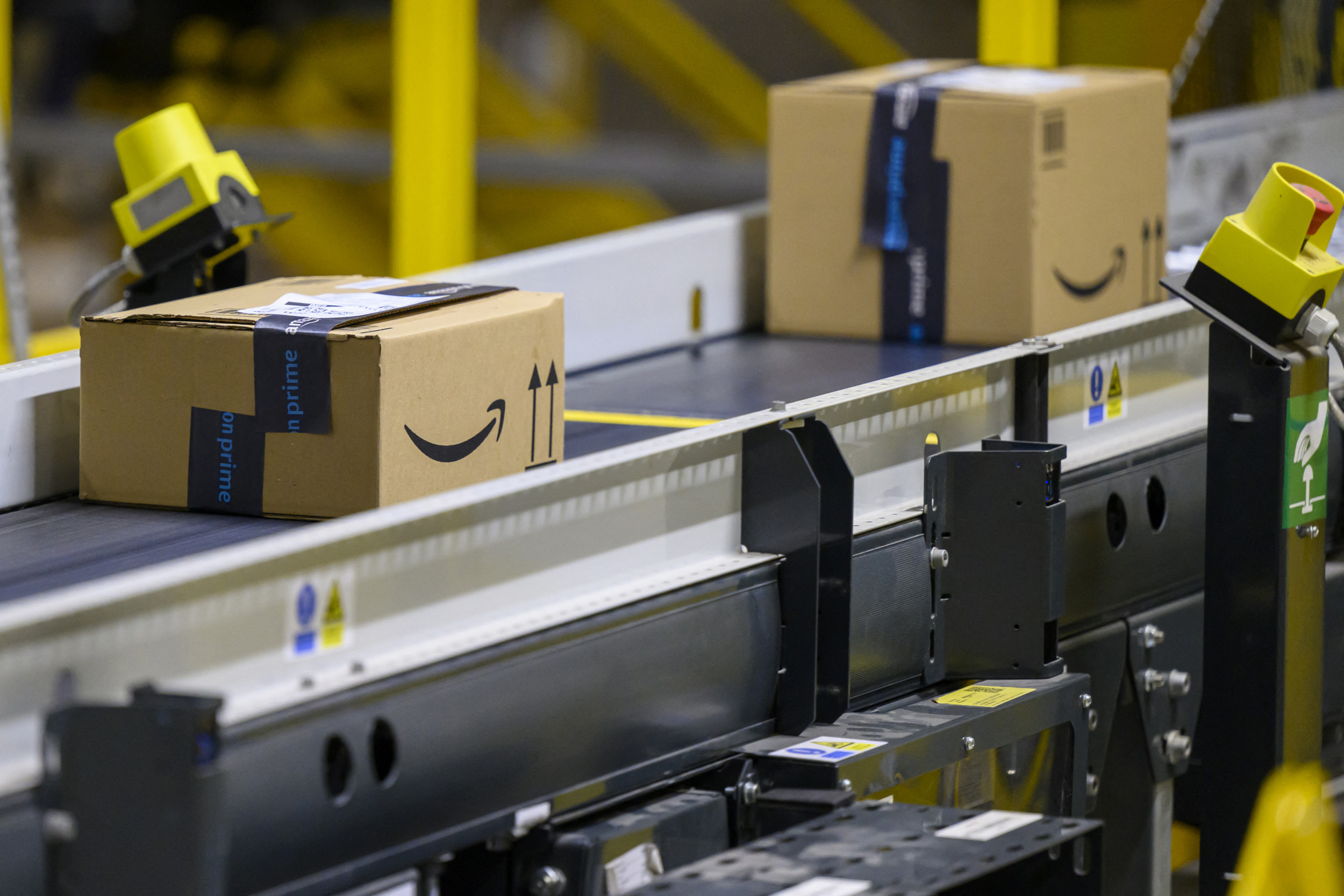 Amazon Users Are Receiving Unexpected Refunds—Heres Why