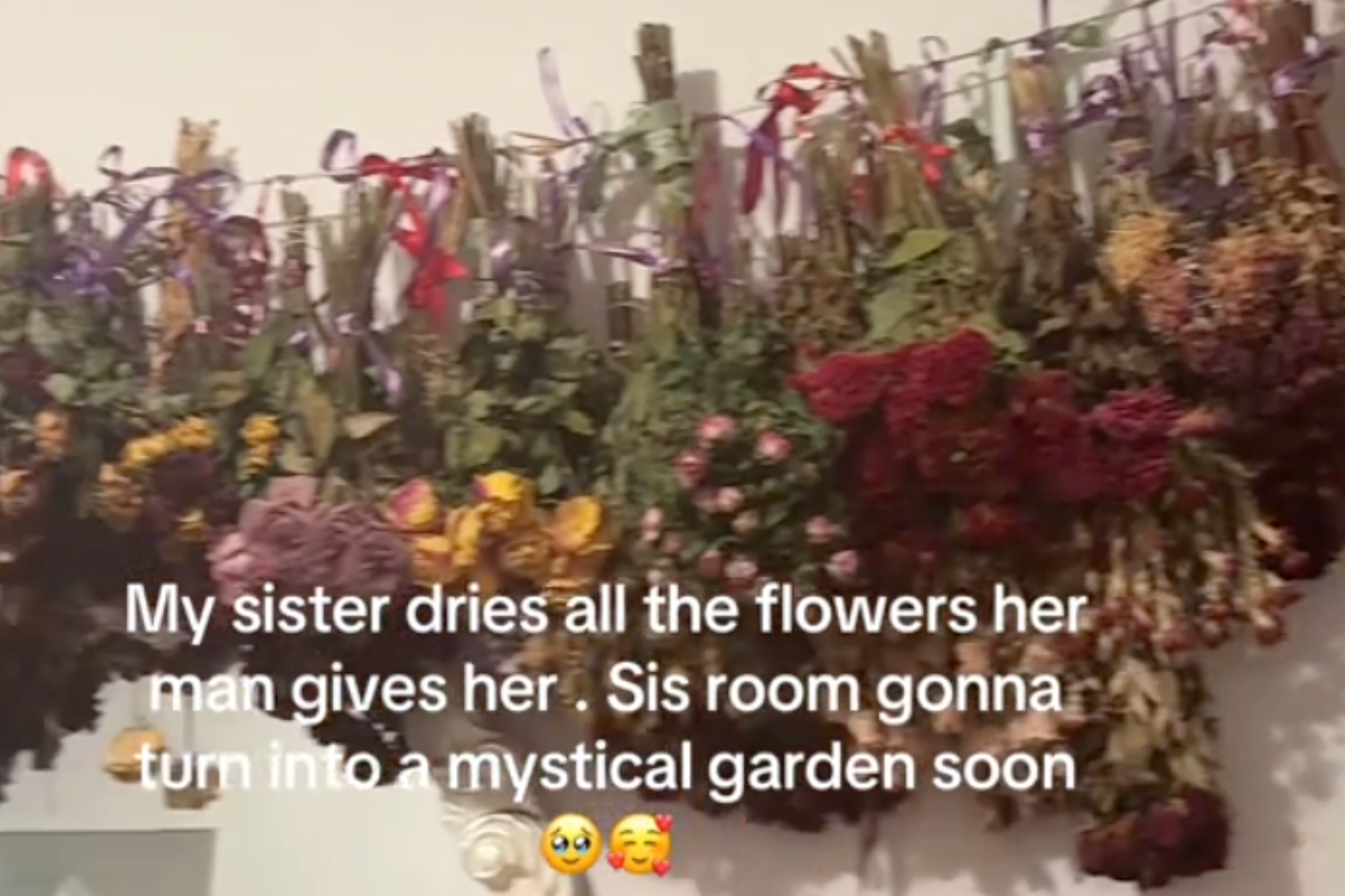 Woman Receives Flowers From Boyfriend, What She Does Next Stuns Internet