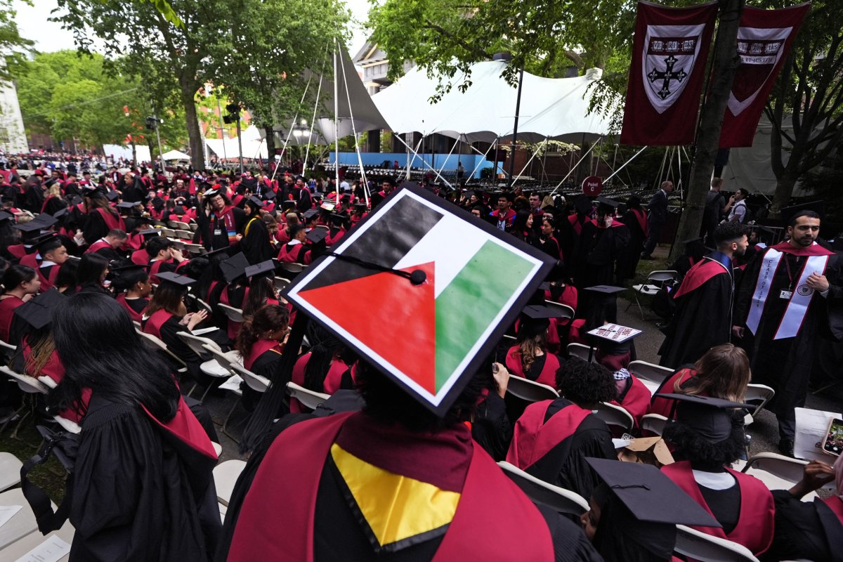Donald Trump Stops Harvard Enrolling International Students - Newsweek