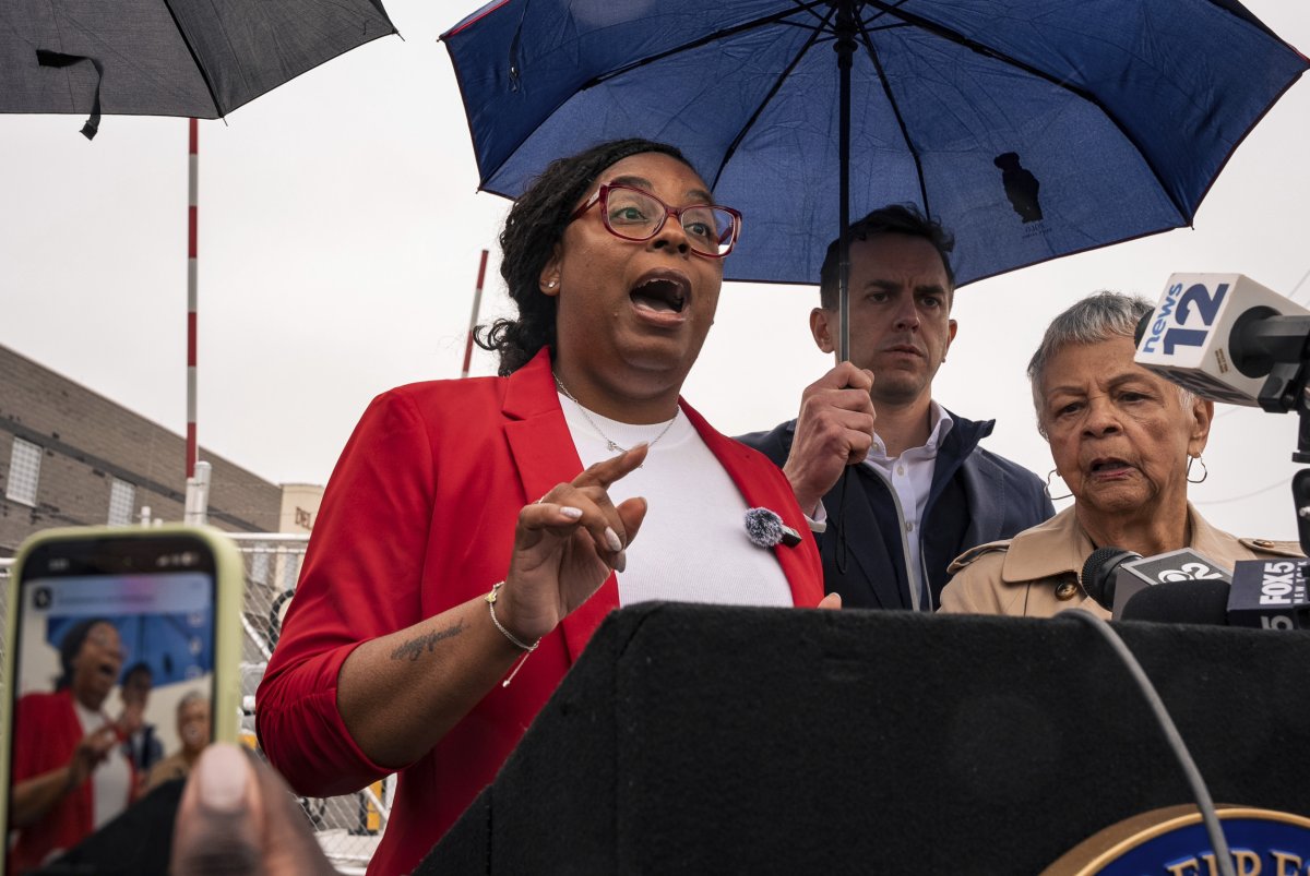 LaMonica McIver speaks ICE center