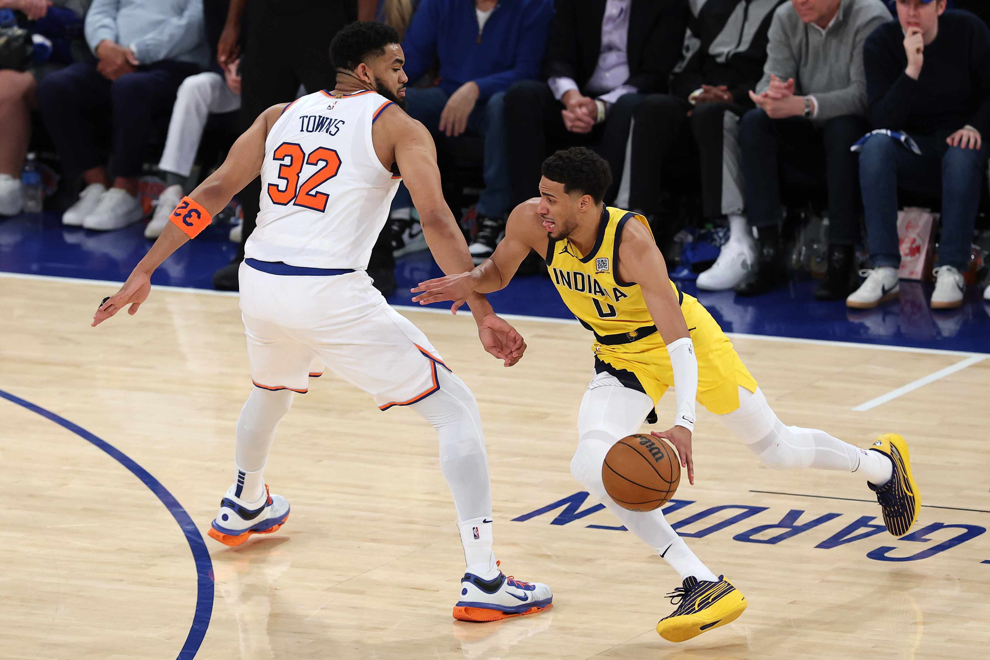 Indiana Pacers Lead Knicks 2-0 in Eastern Conference Finals