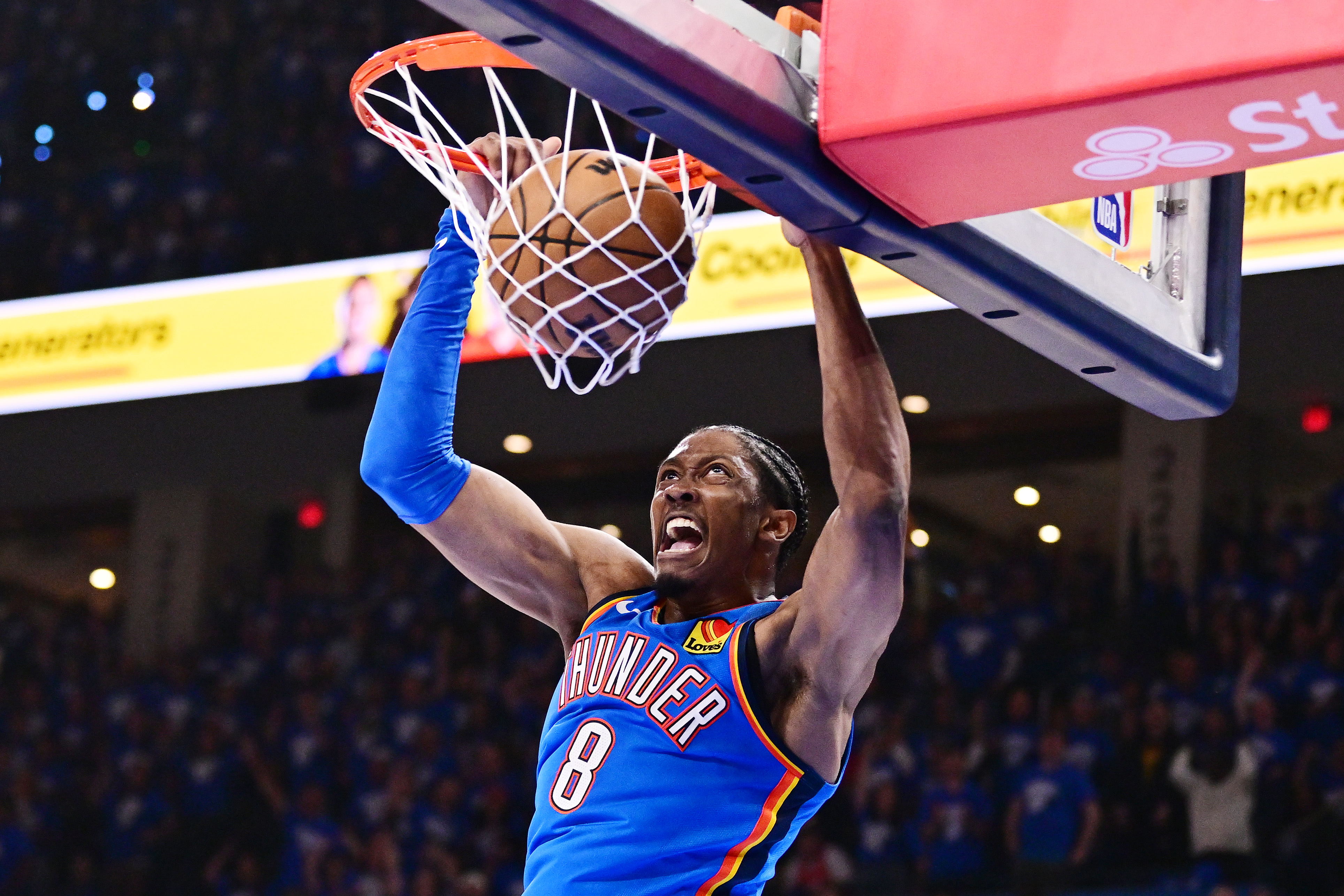 Timberwolves Lead Thunder 2-1 After 42-Point Playoff Win