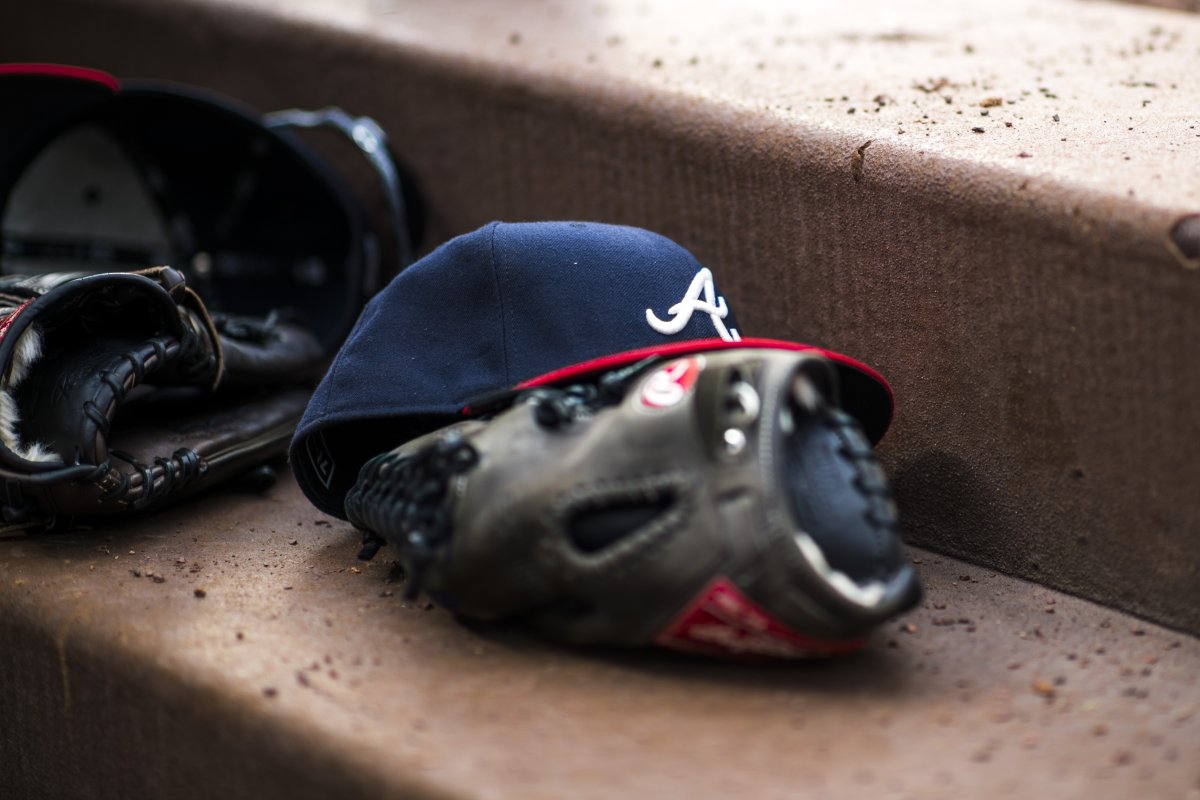 Atlanta Braves hat glove Rod Nichols obituary