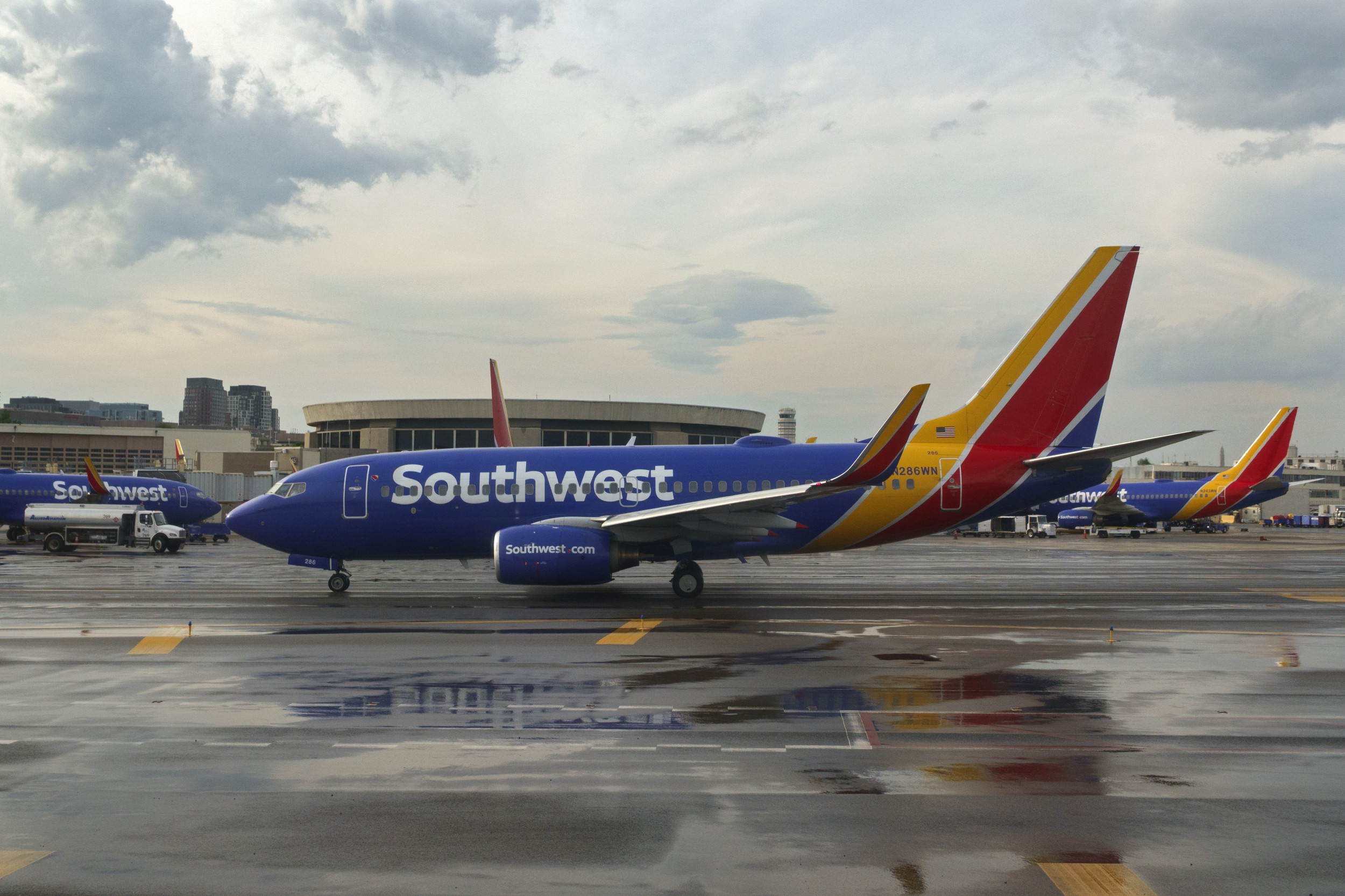 Southwest checked bag fee, policy: What to know as prices change tomorrow