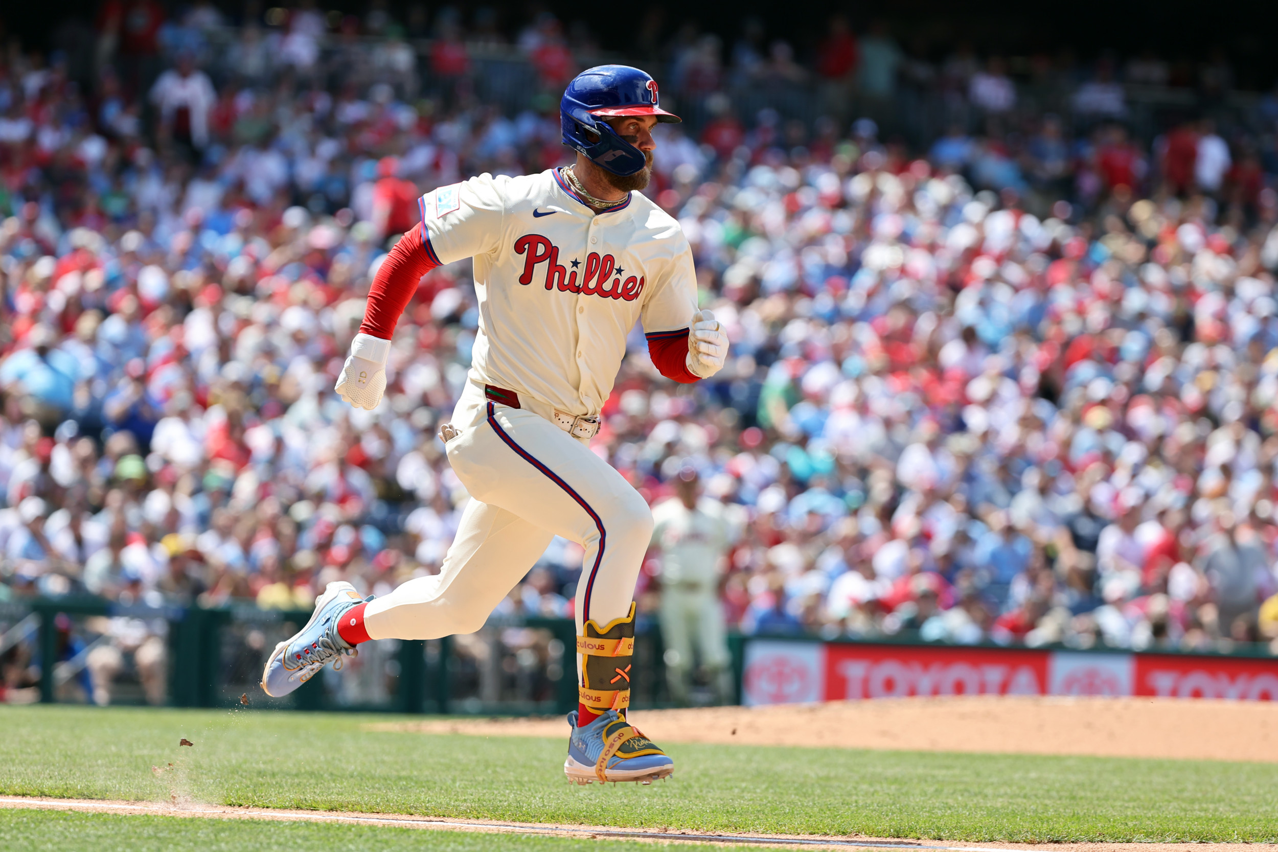 Phillies Star Leaves Game With Apparent Injury After Dangerous Hit By Pitch