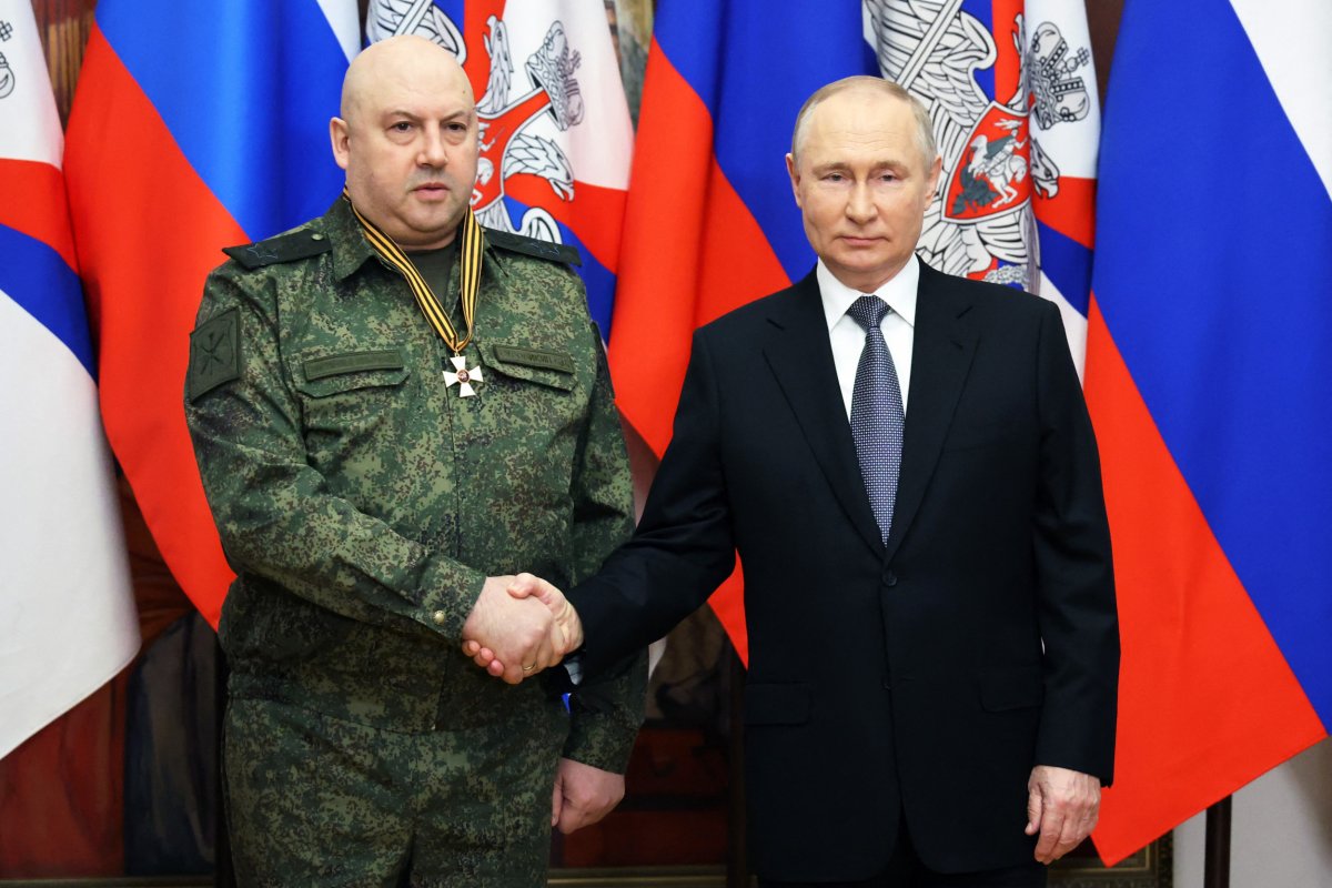 Putin and Surovikin