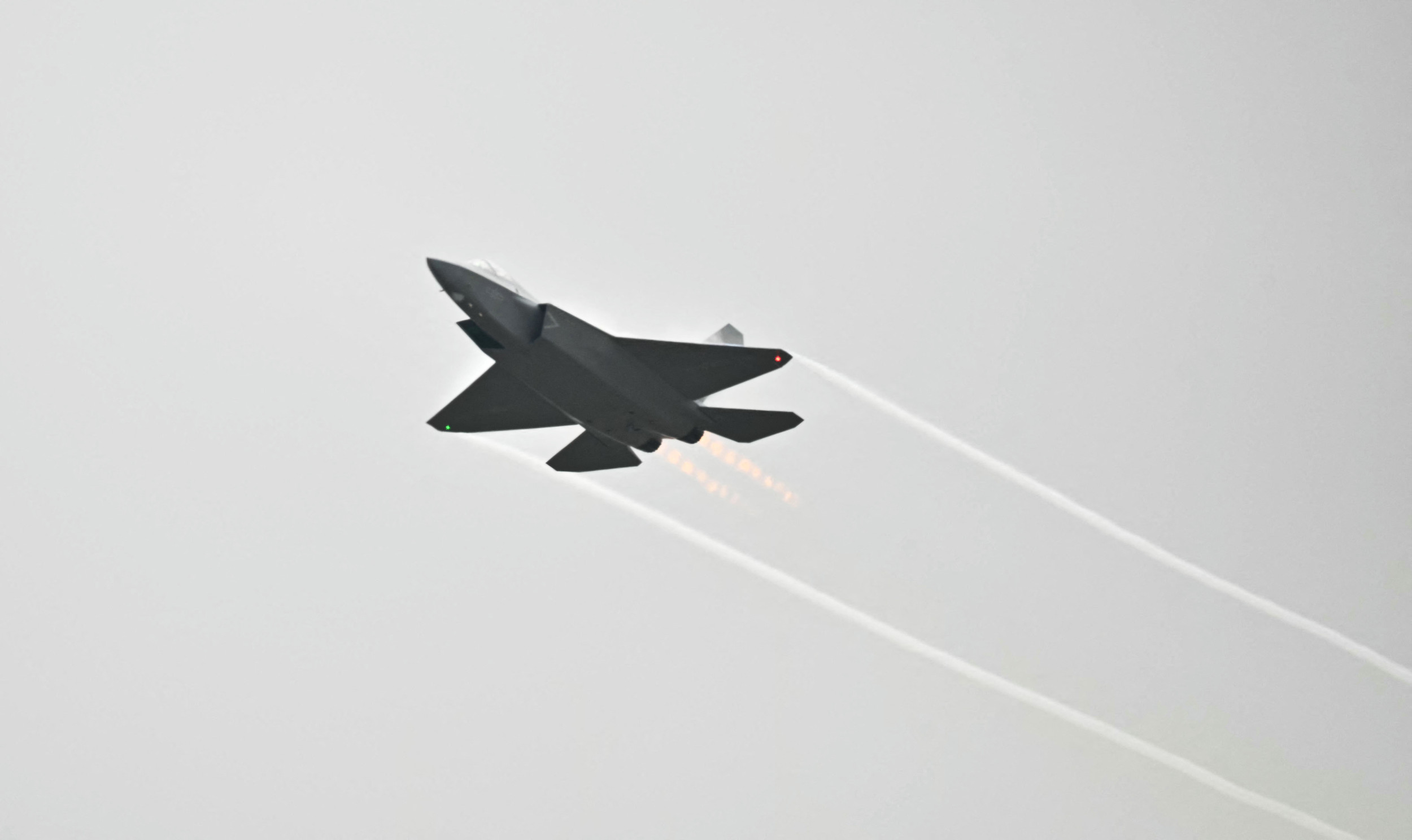 U.S. Ally Looks to Buy Chinese J-35 Stealth Jets