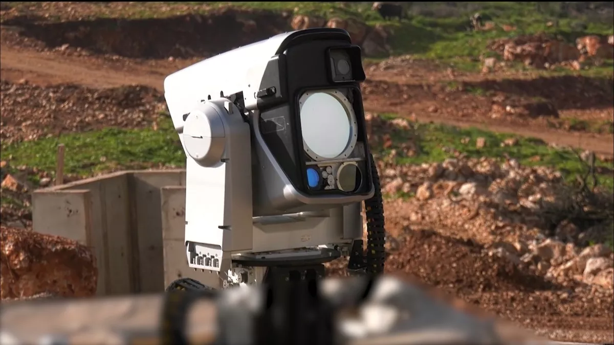 https://d.newsweek.com/en/full/2653215/laser-israel.webp