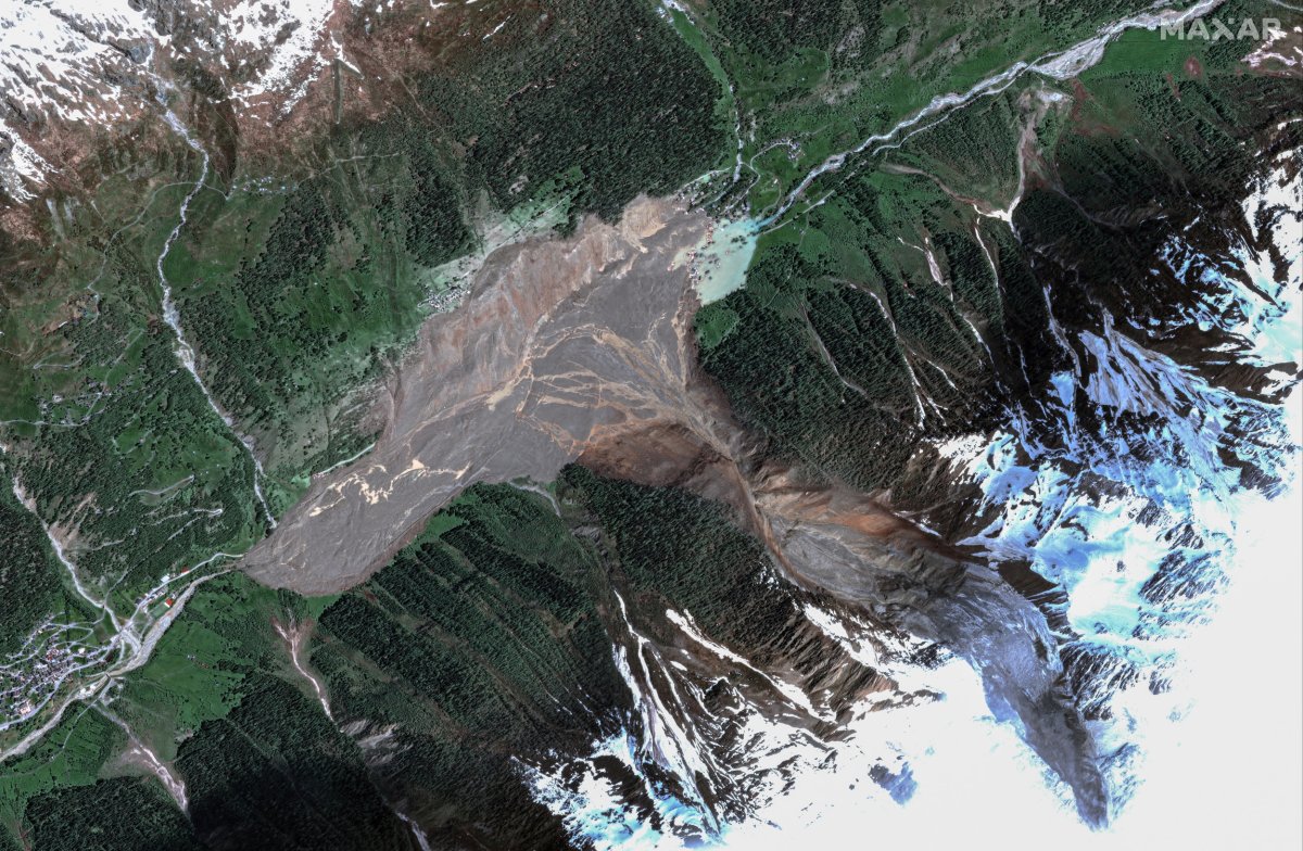 Glaciar satélite de Suiza